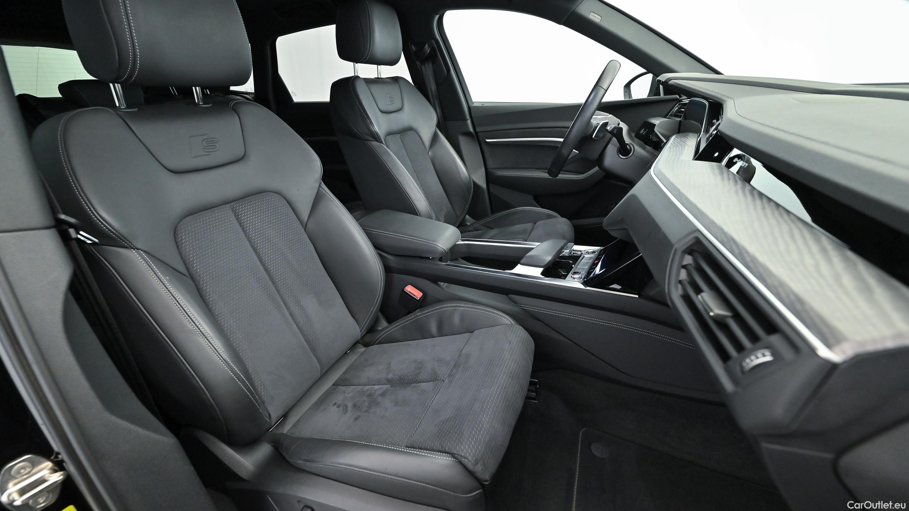 Audi  E-TRON 55 quattro 95kWh Automatic Electric  25 #32