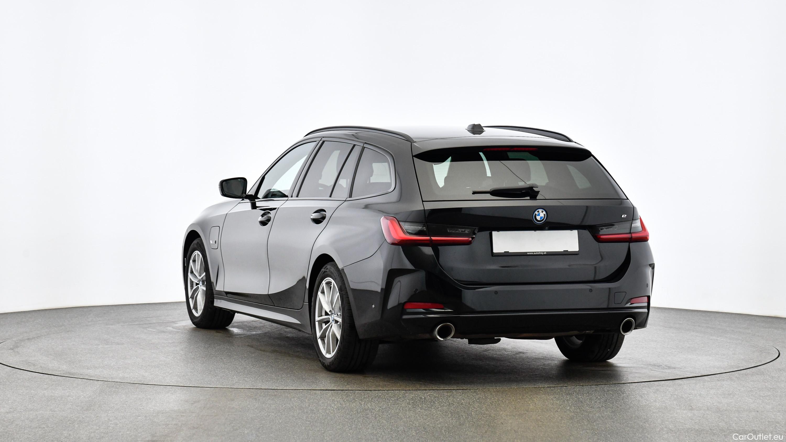 Bmw  Serie 3 PHEV Touring Aut. (G21) - Automatic Petrol/Electric  22 #7