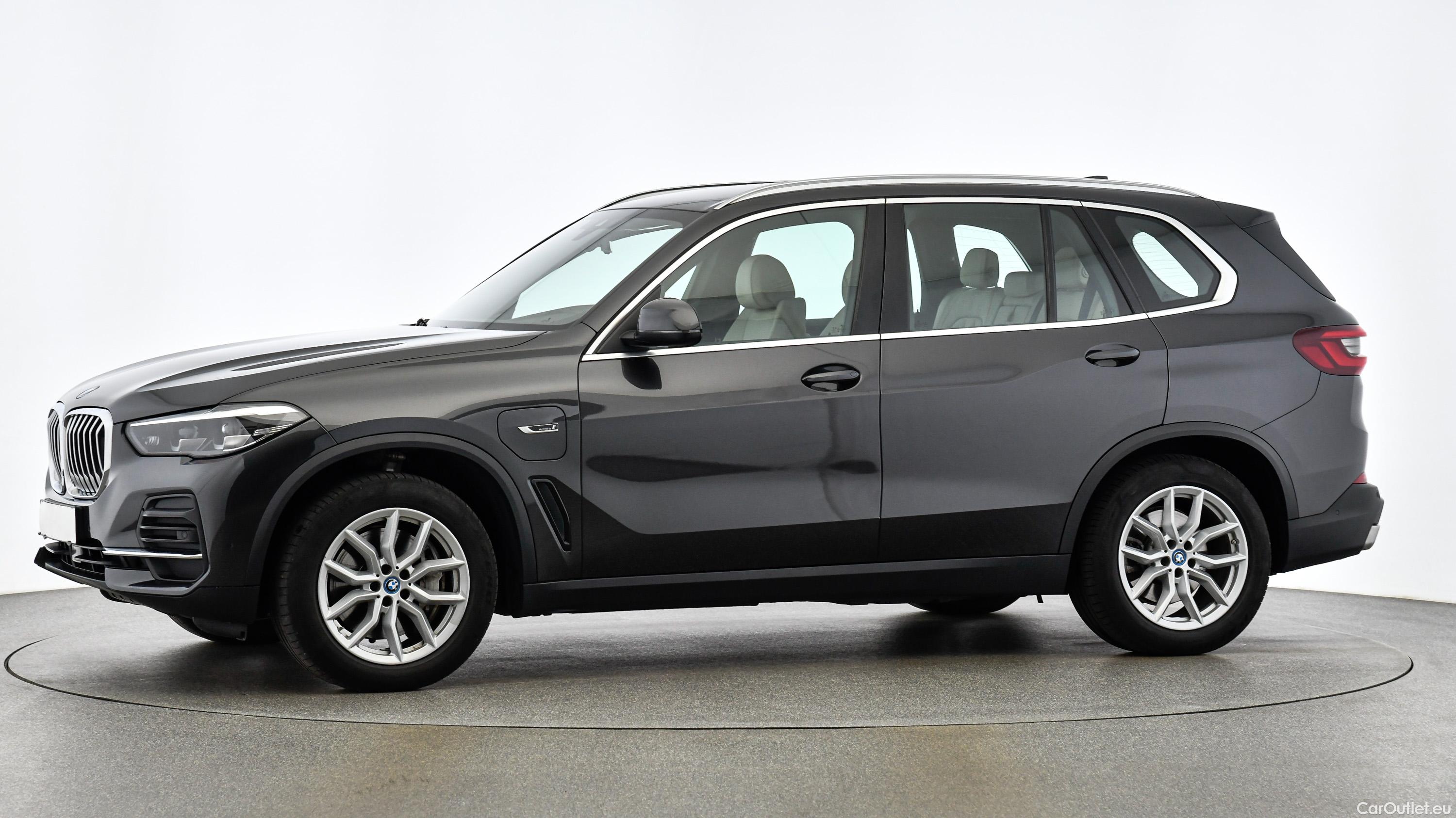 Bmw  X5 xDrive45e PHEV Aut. (G05) - Automatic Petrol/Electric  27 #3