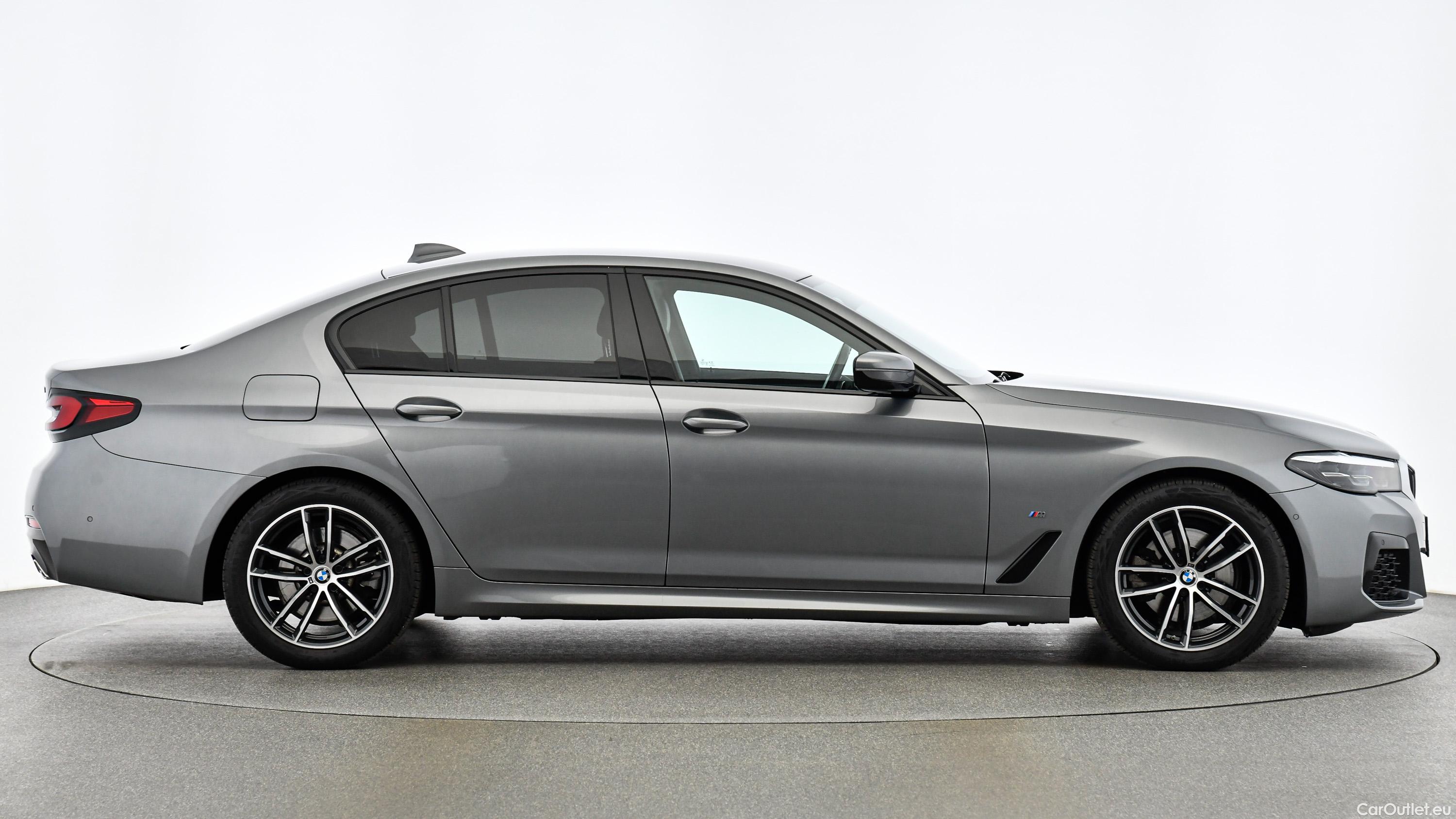 Bmw  Serie 5 xDrive 48 V Aut. (G30) M Sportpaket Automatic Diesel  24 #12