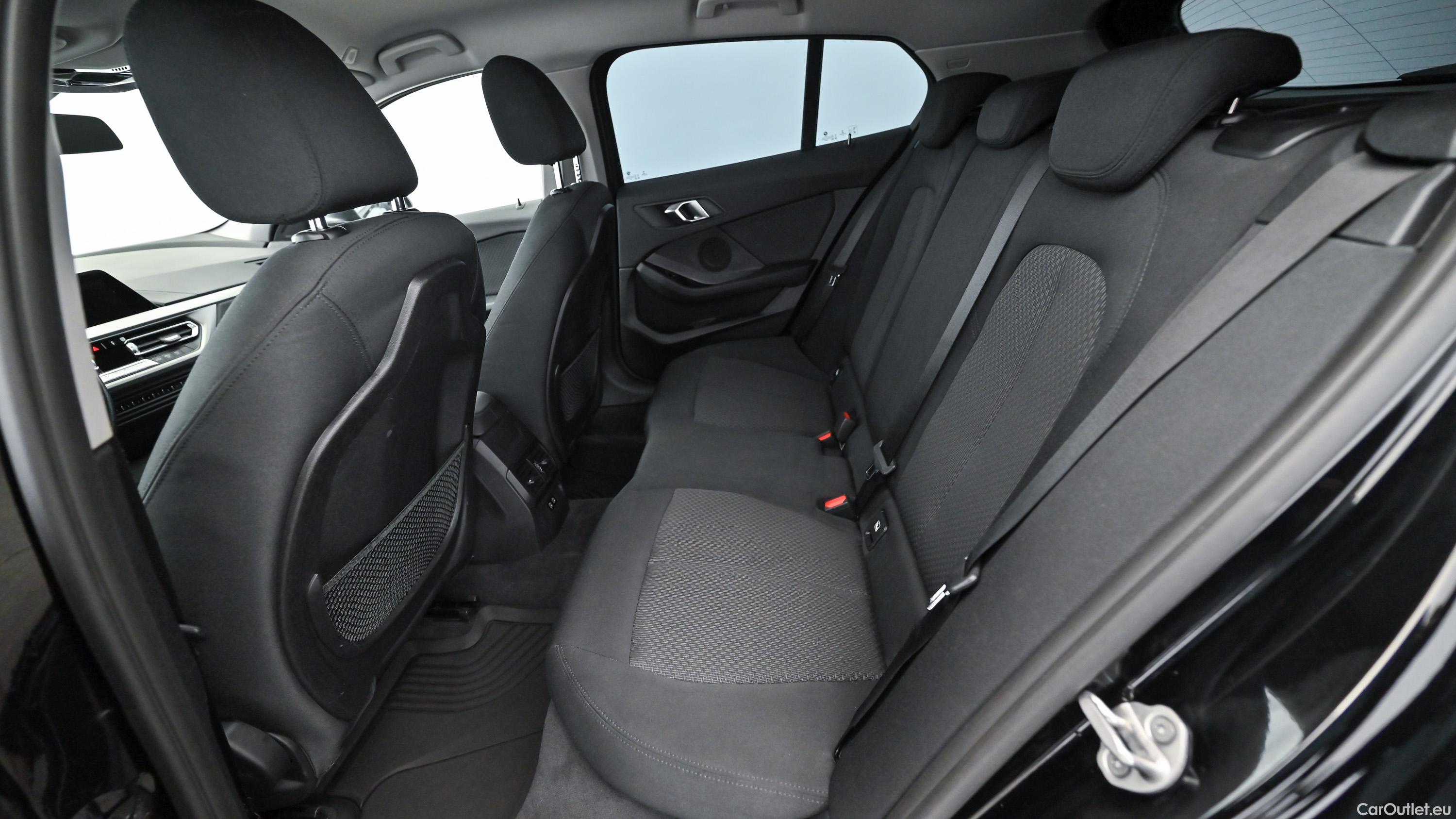 Bmw  Serie 1 (F40) - Manual Petrol  14 #18