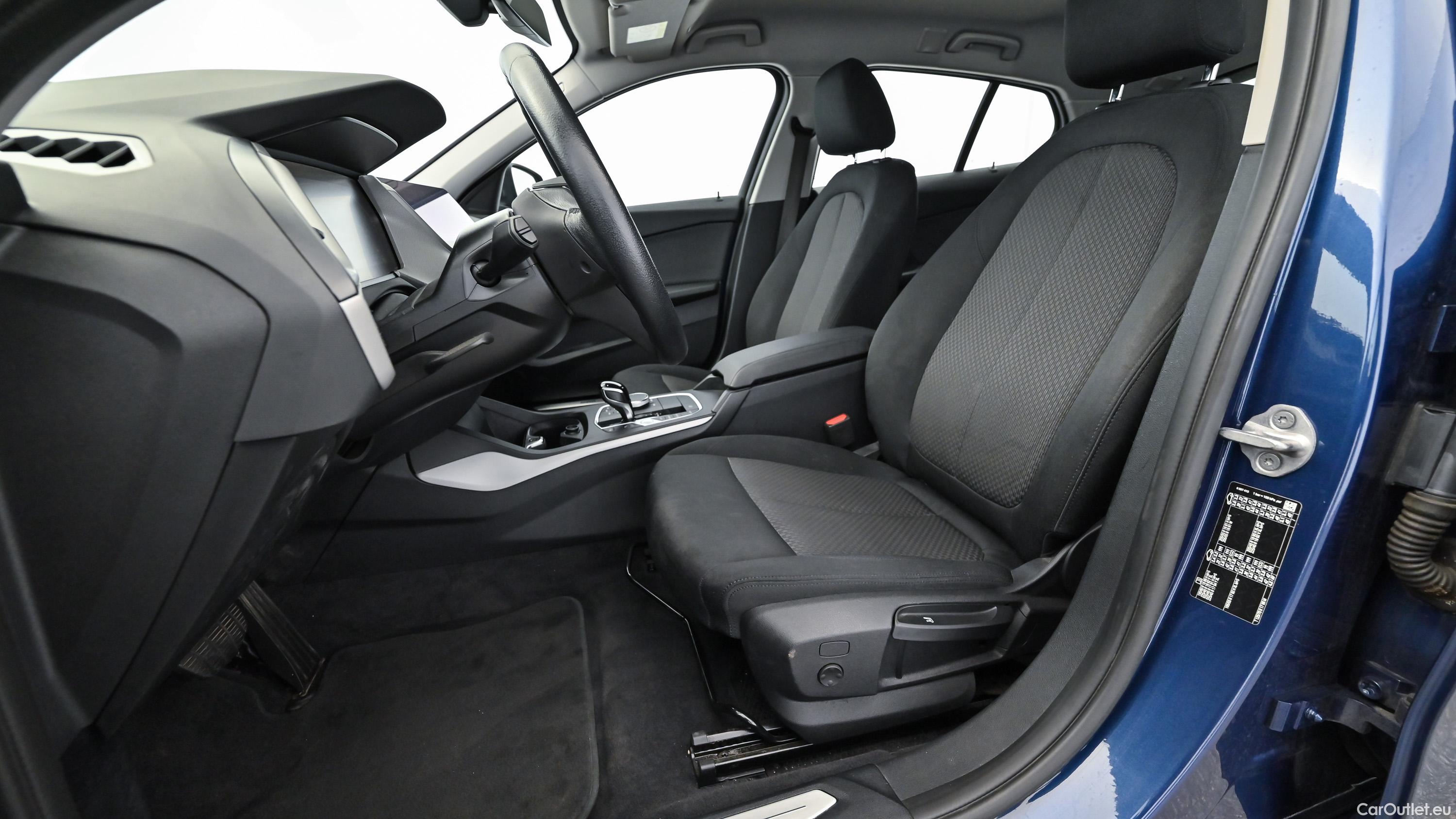 Bmw  Serie 1 Aut. (F40) Advantage Automatic Diesel  18 #27