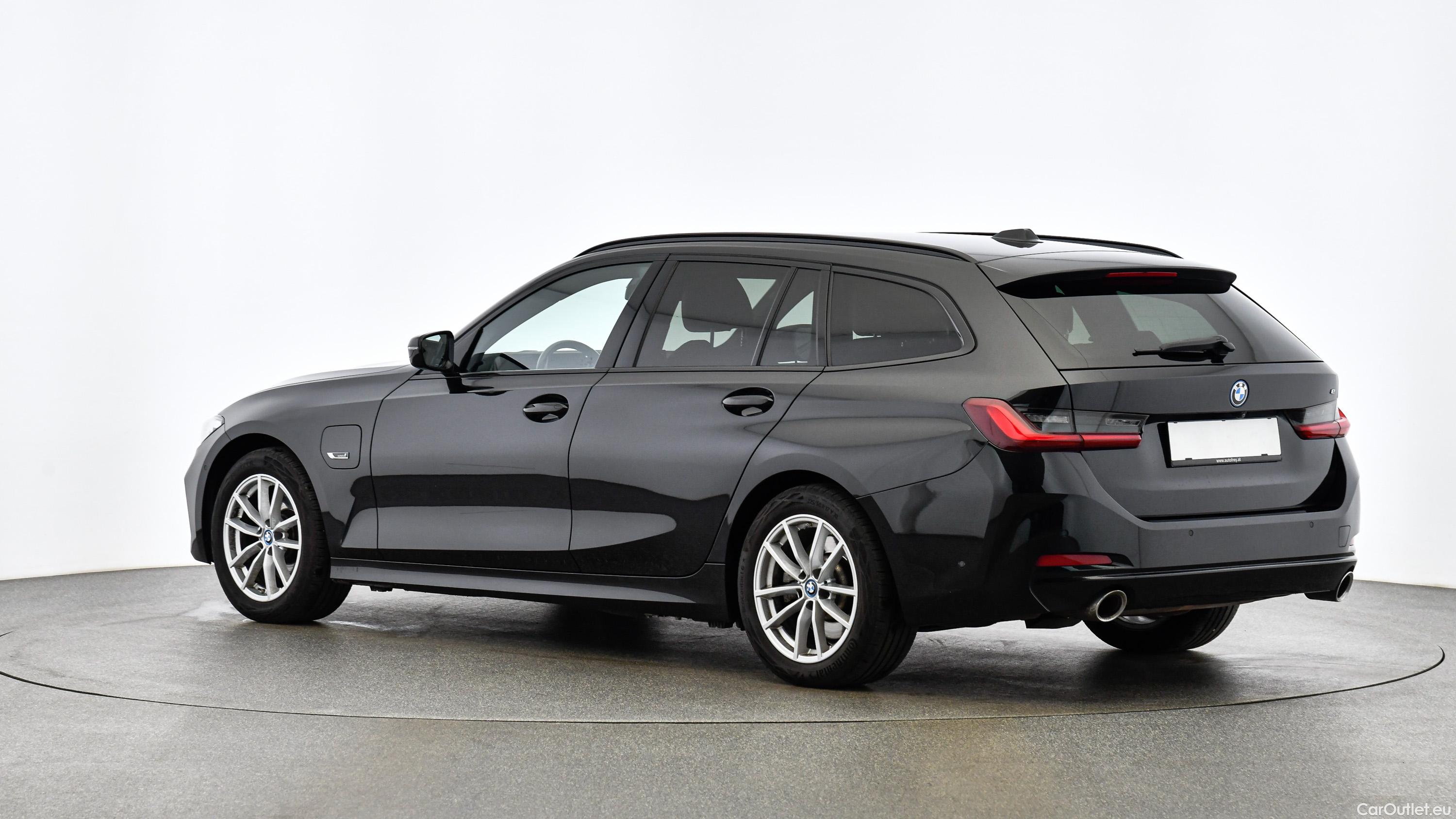 Bmw  Serie 3 PHEV Touring Aut. (G21) - Automatic Petrol/Electric  22 #6