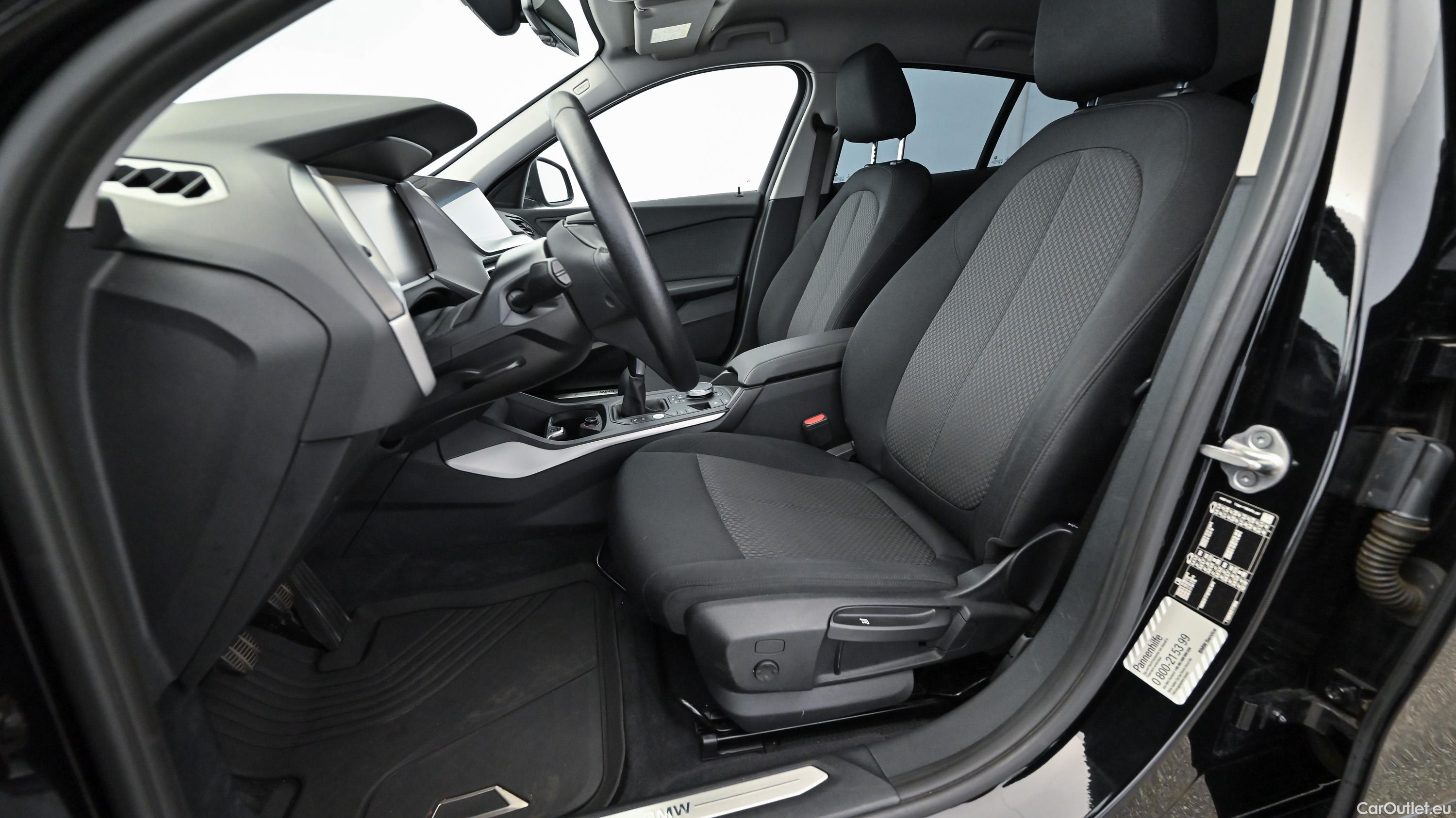 Bmw  Serie 1 (F40) - Manual Petrol  14 #28