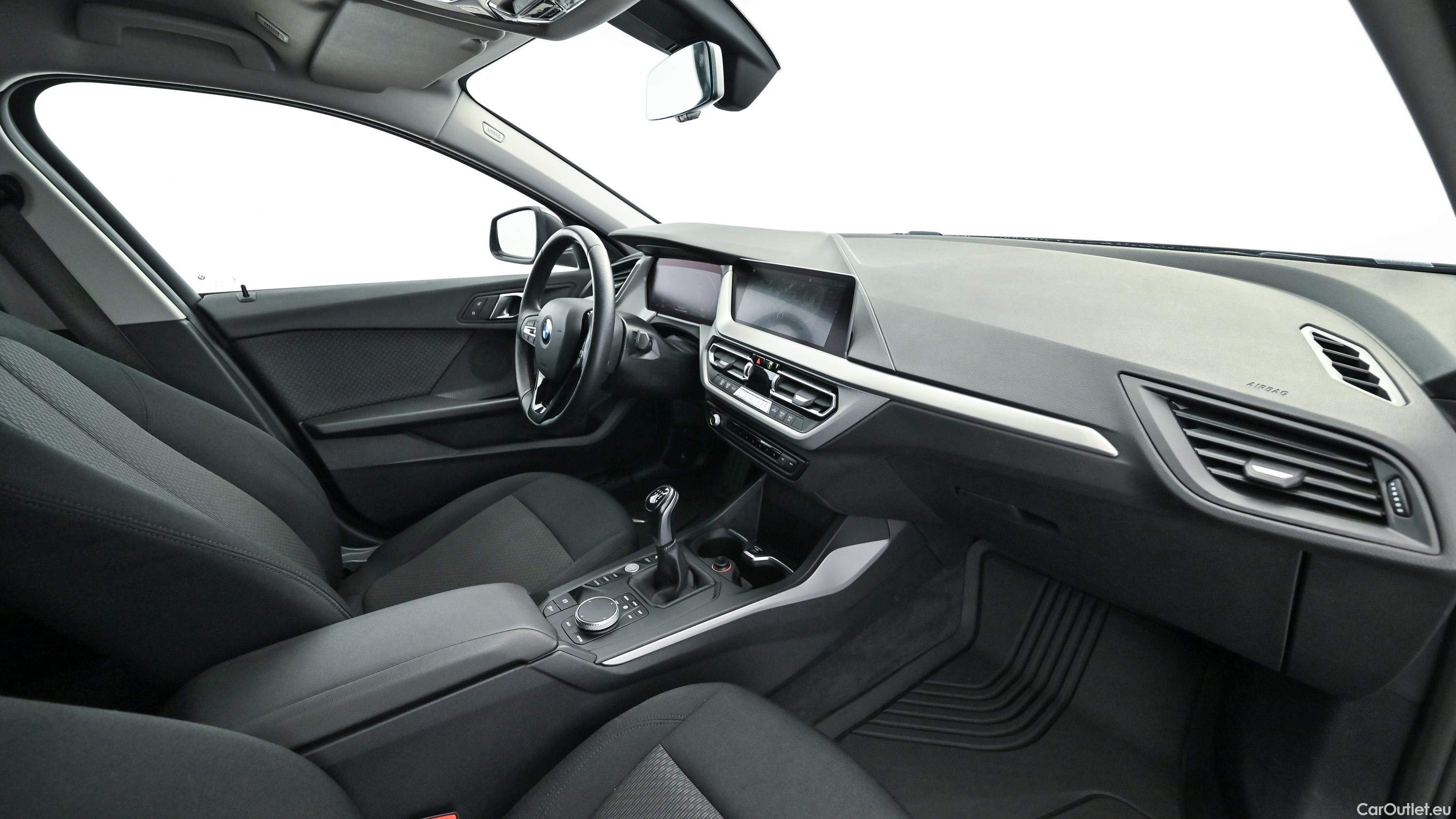 Bmw  Serie 1 (F40) - Manual Petrol  14 #31