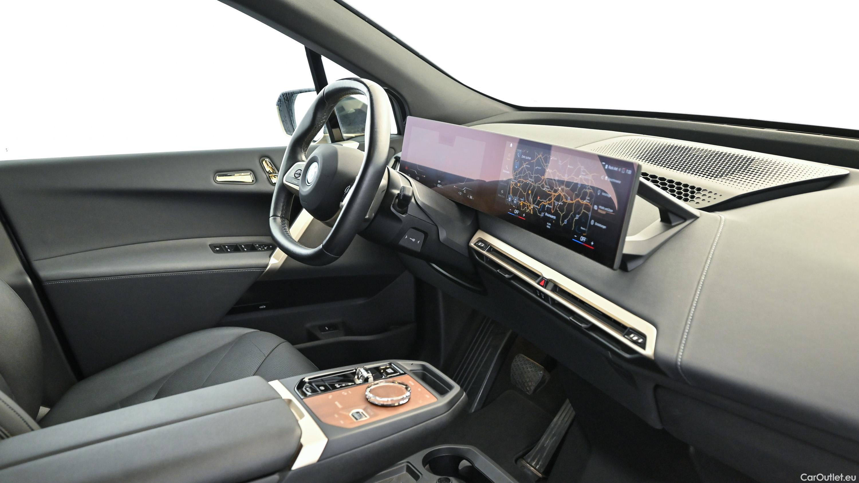 Bmw  iX xDrive40 71kWh (I20) Sportpaket Automatic Electric  4 #32