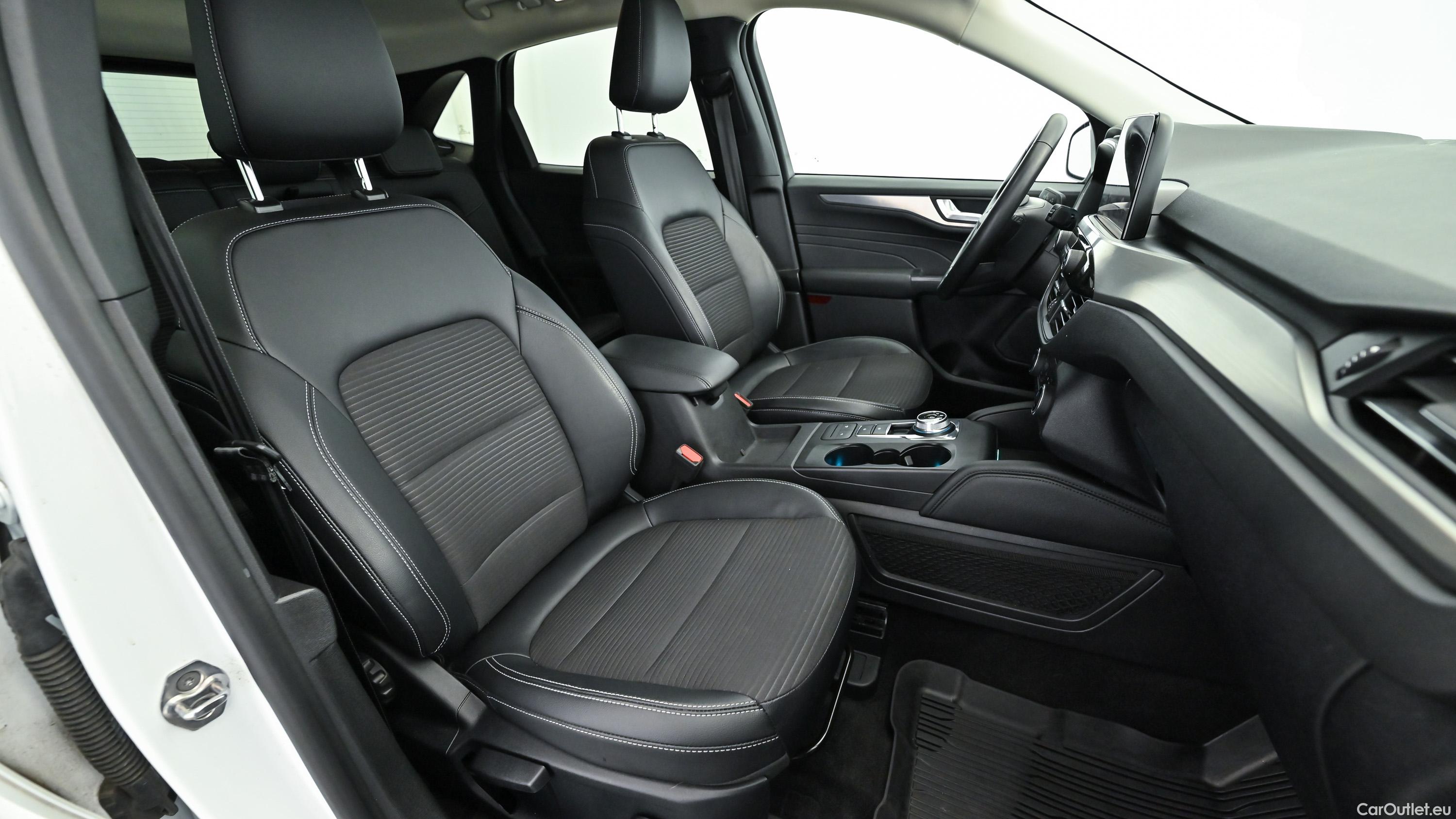 Ford  Kuga 2,5 Duratec FHEV AWD Titanium X Aut Automatic Petrol/Electric  9 #31