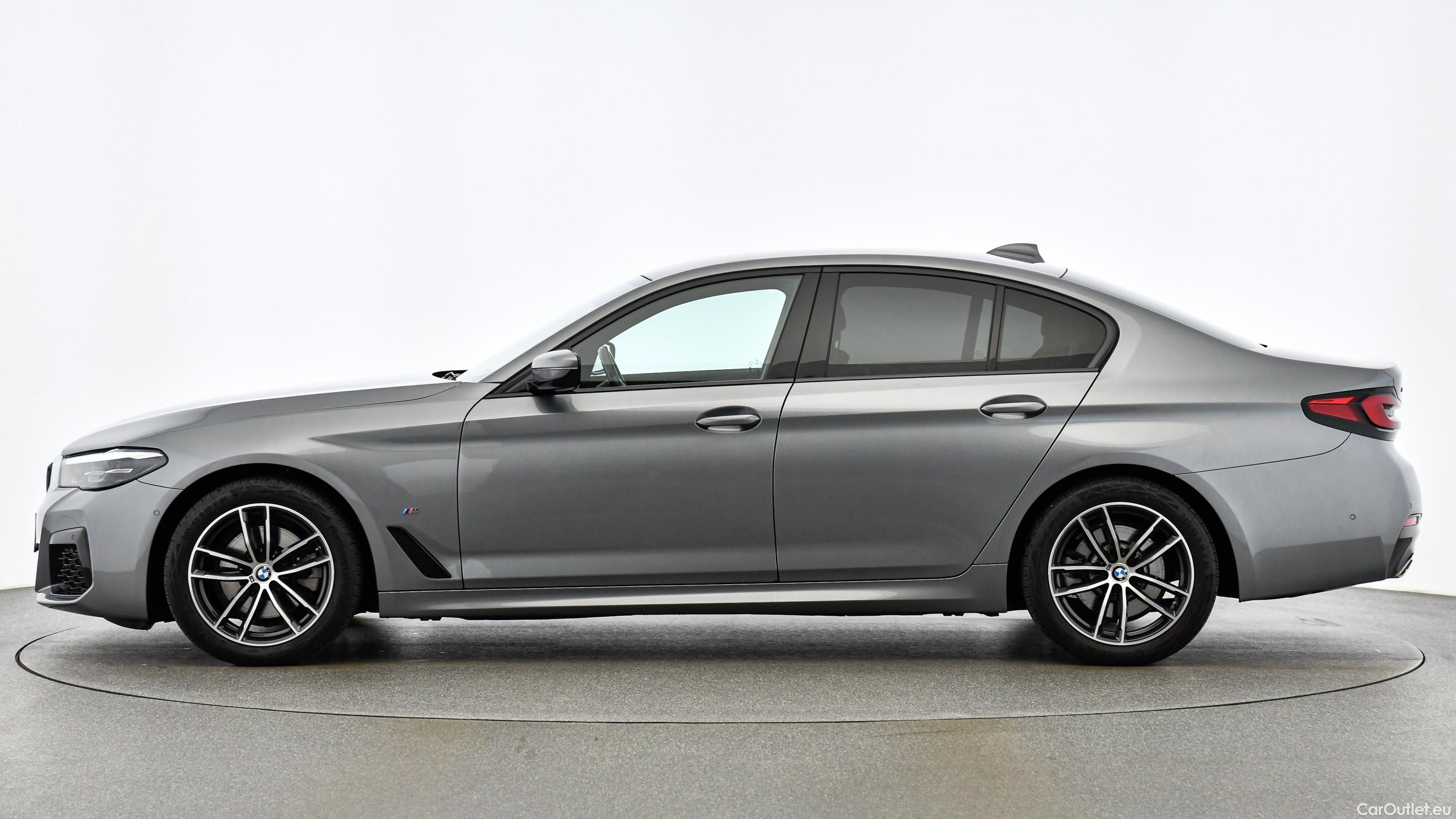 Bmw  Serie 5 xDrive 48 V Aut. (G30) M Sportpaket Automatic Diesel  24 #4