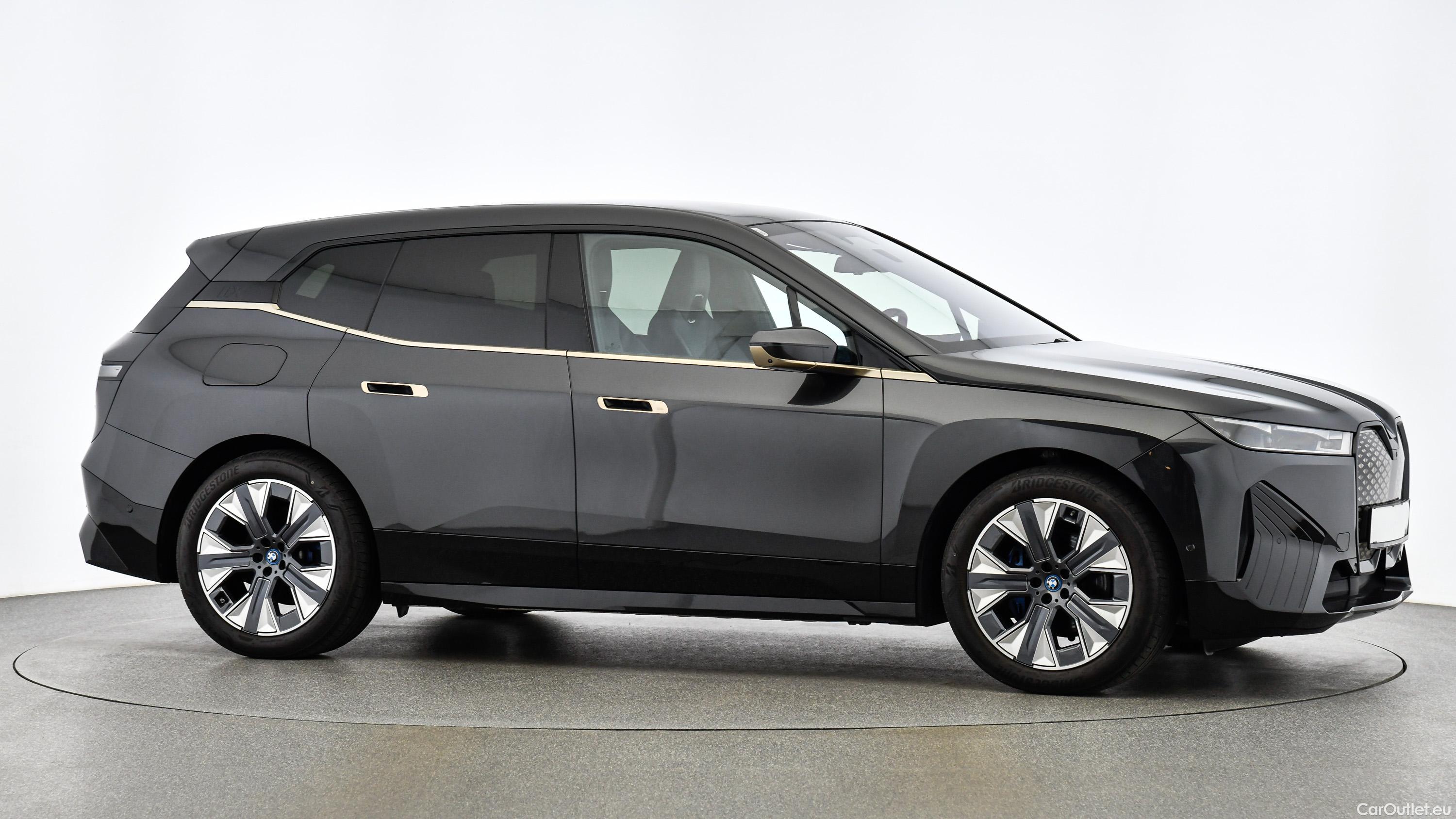 Bmw  iX xDrive40 71kWh (I20) Sportpaket Automatic Electric  4 #13