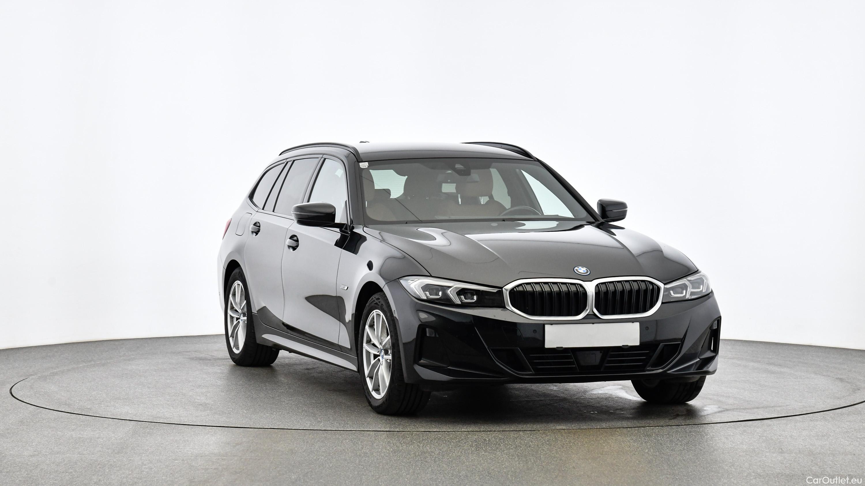 Bmw  Serie 3 PHEV Touring Aut. (G21) - Automatic Petrol/Electric  22 #15