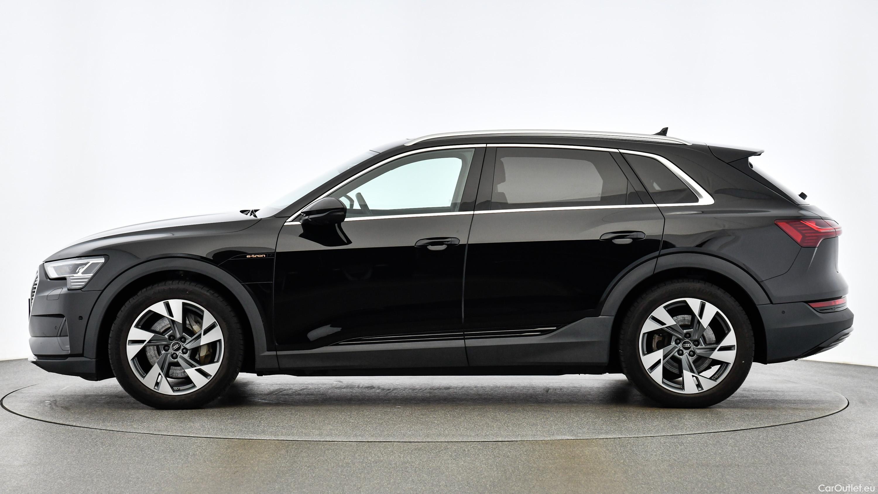 Audi  E-TRON 55 quattro 95kWh Automatic Electric  25 #4