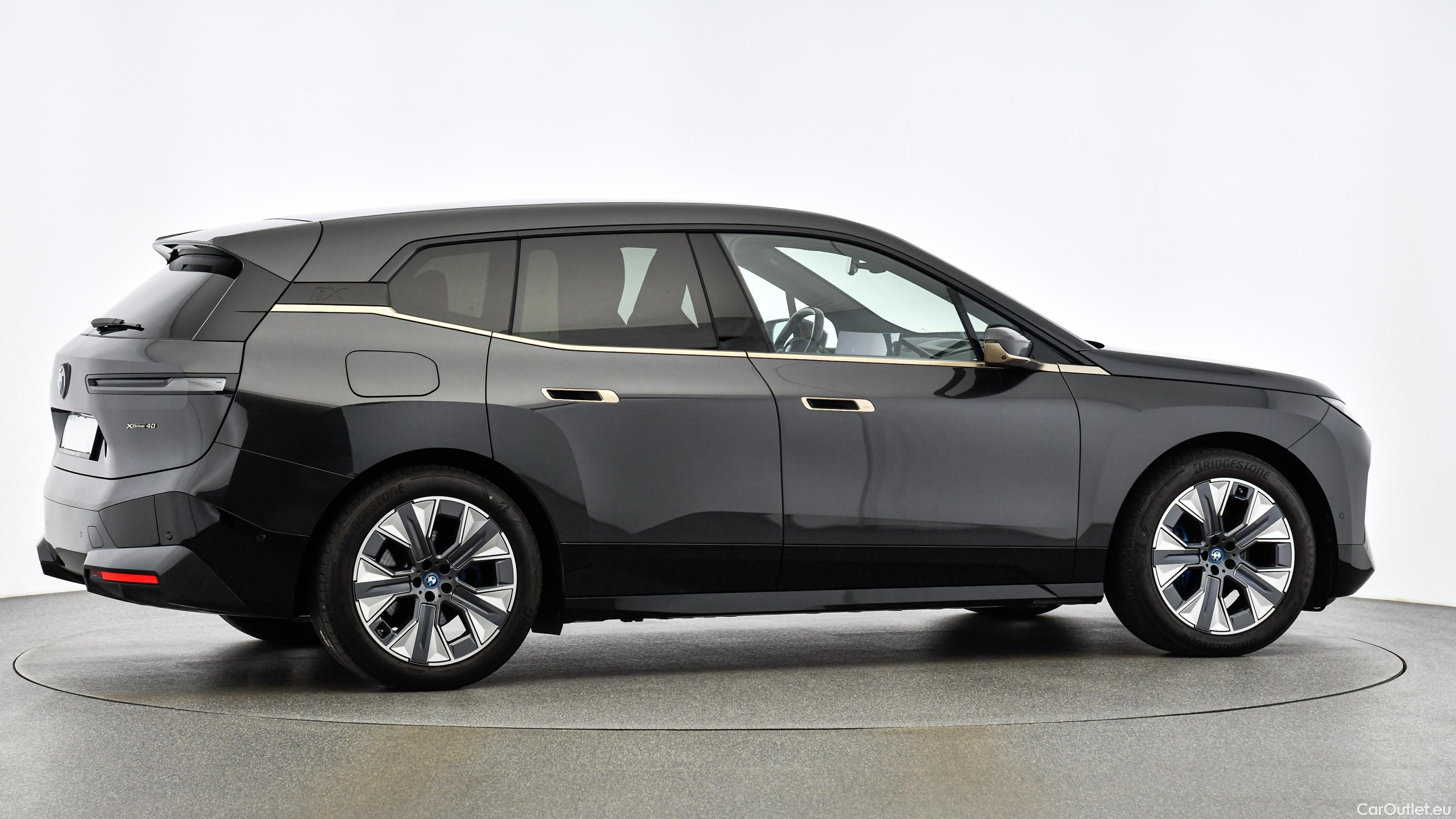 Bmw  iX xDrive40 71kWh (I20) Sportpaket Automatic Electric  4 #11