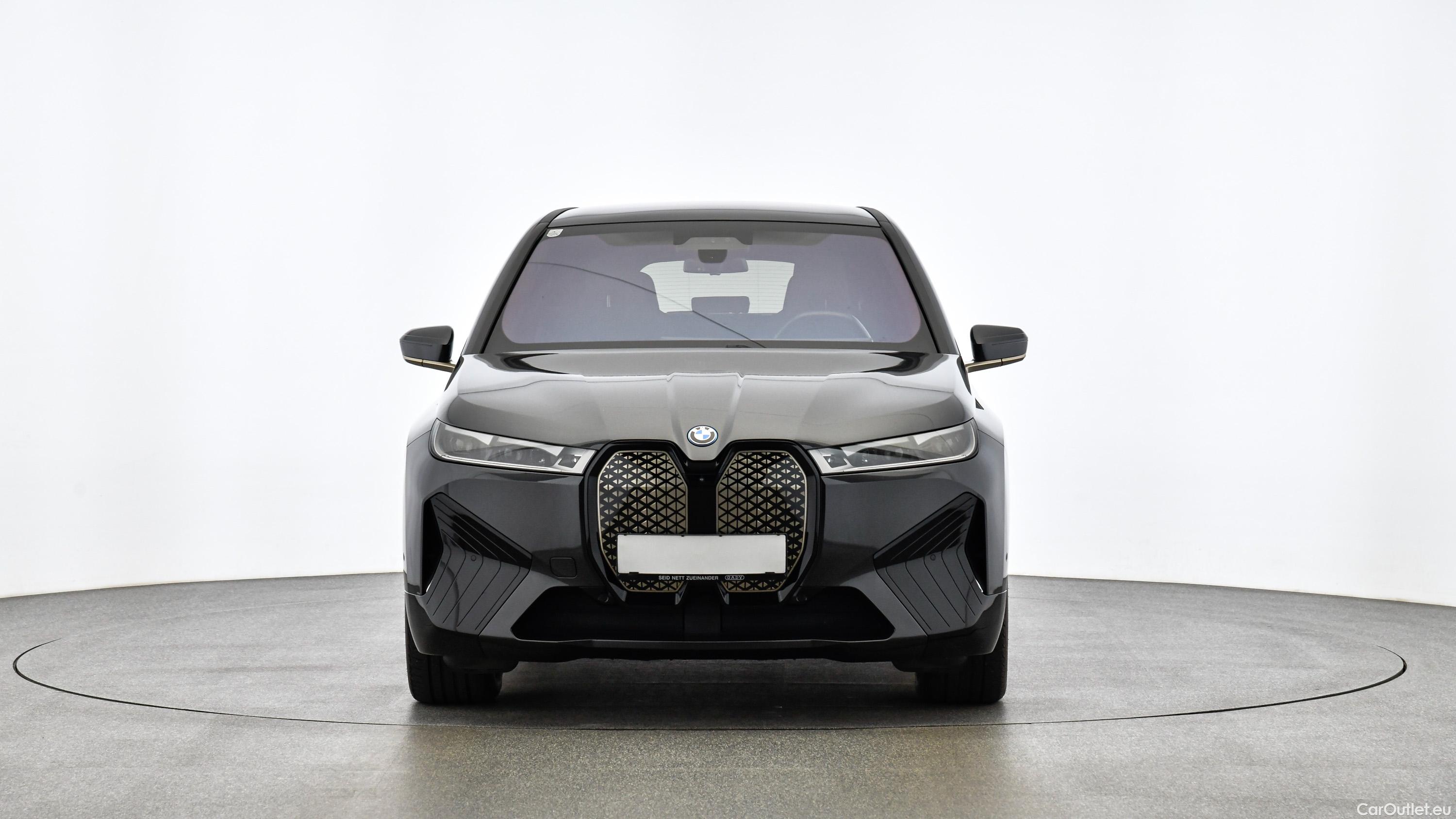 Bmw  iX xDrive40 71kWh (I20) Sportpaket Automatic Electric  4 #16