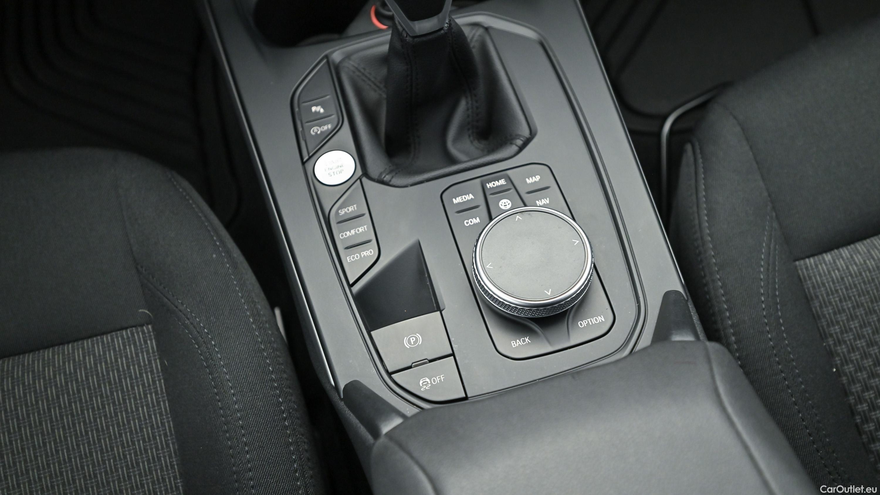 Bmw  Serie 1 (F40) - Manual Petrol  14 #23