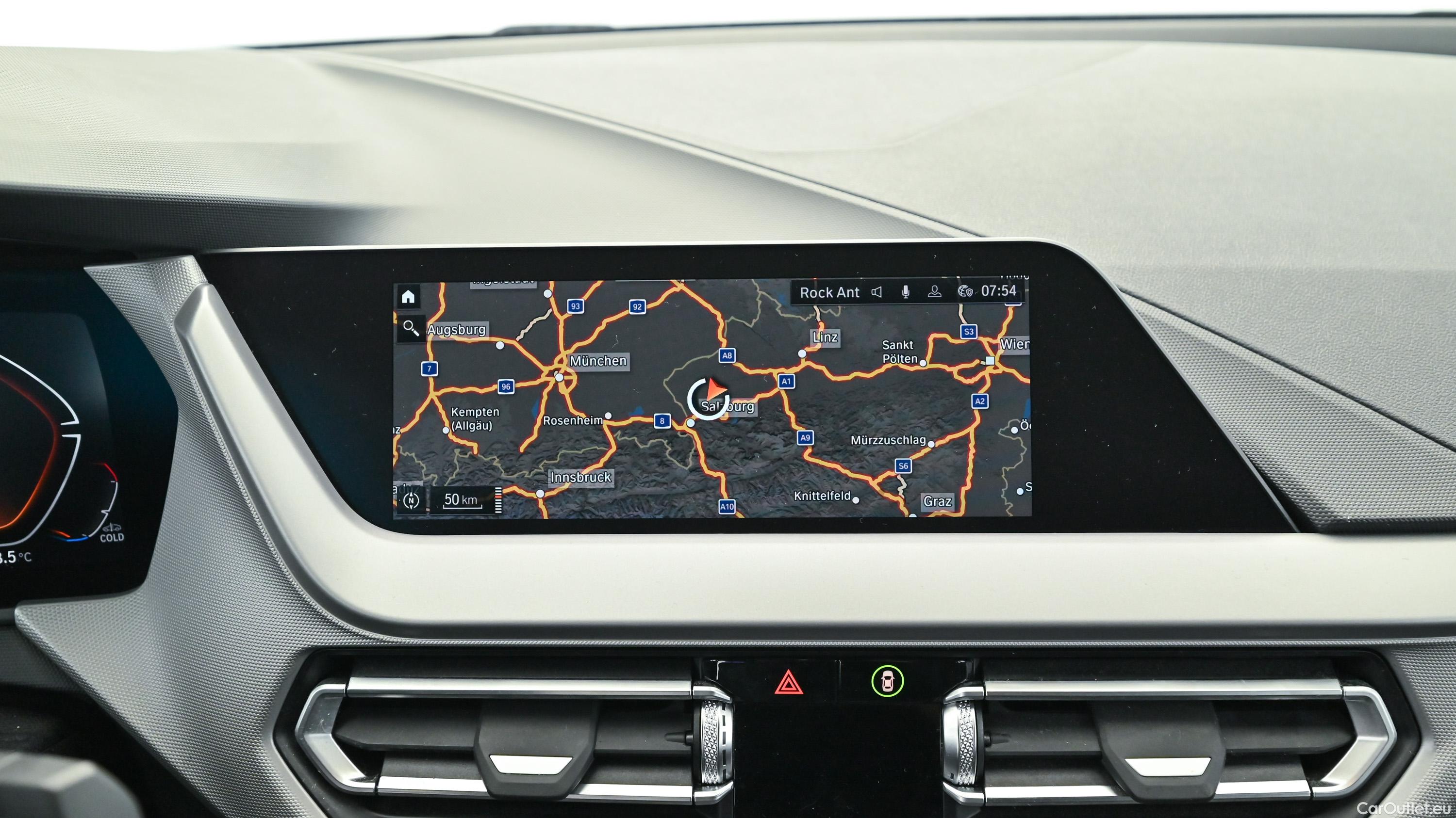 Bmw  Serie 1 Aut. (F40) Advantage Automatic Diesel  18 #21