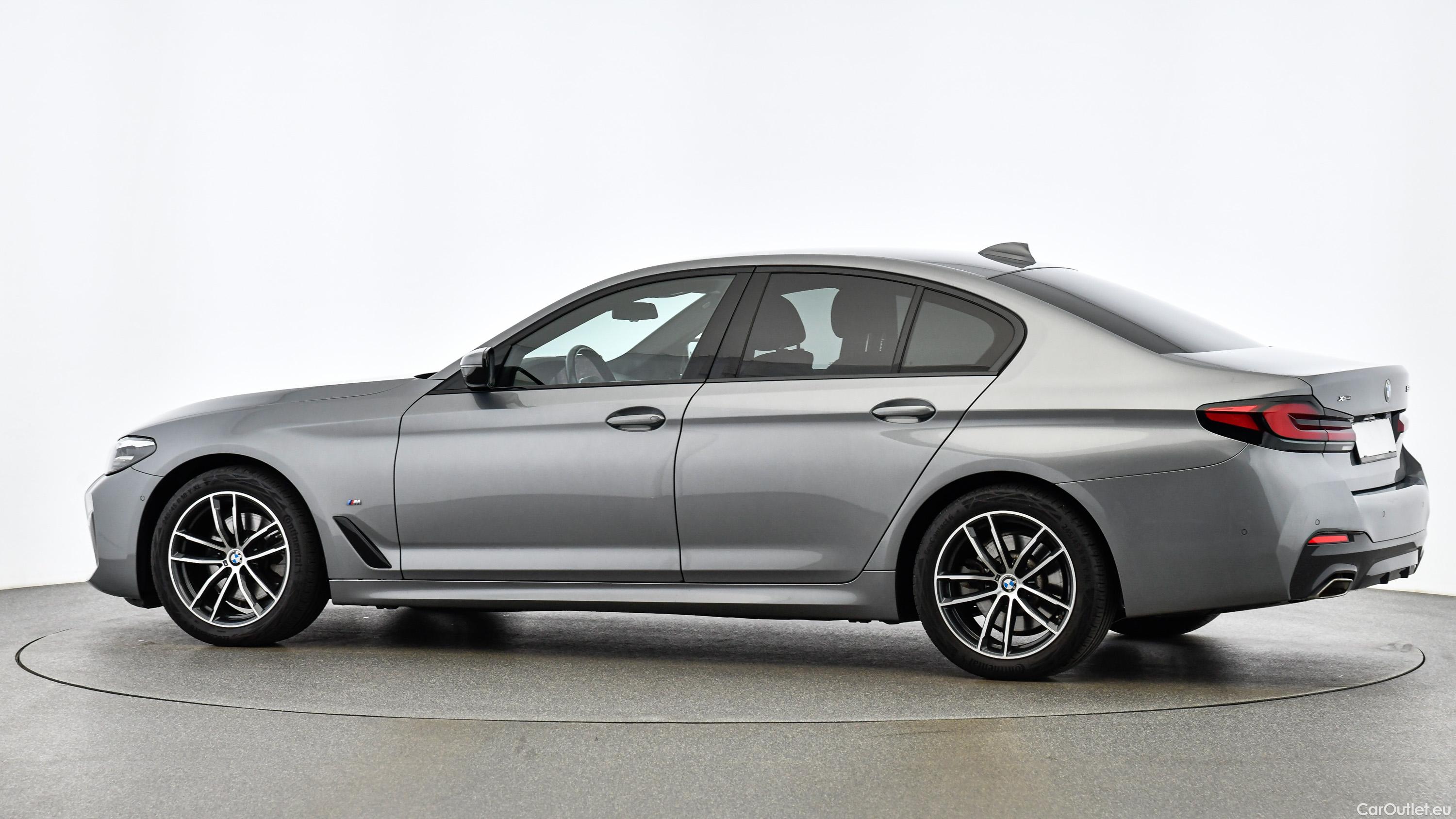 Bmw  Serie 5 xDrive 48 V Aut. (G30) M Sportpaket Automatic Diesel  24 #5