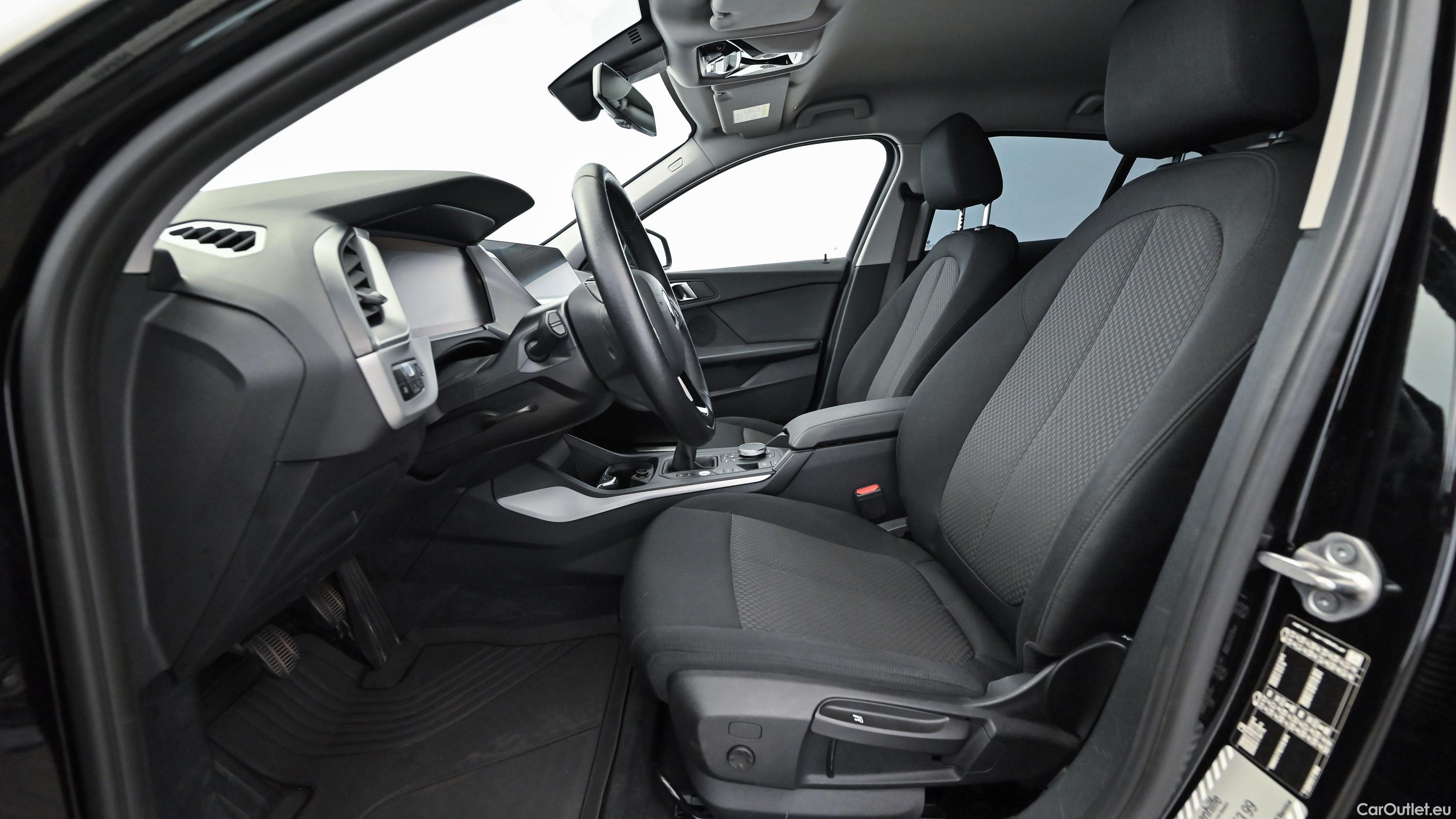 Bmw  Serie 1 (F40) - Manual Petrol  14 #27