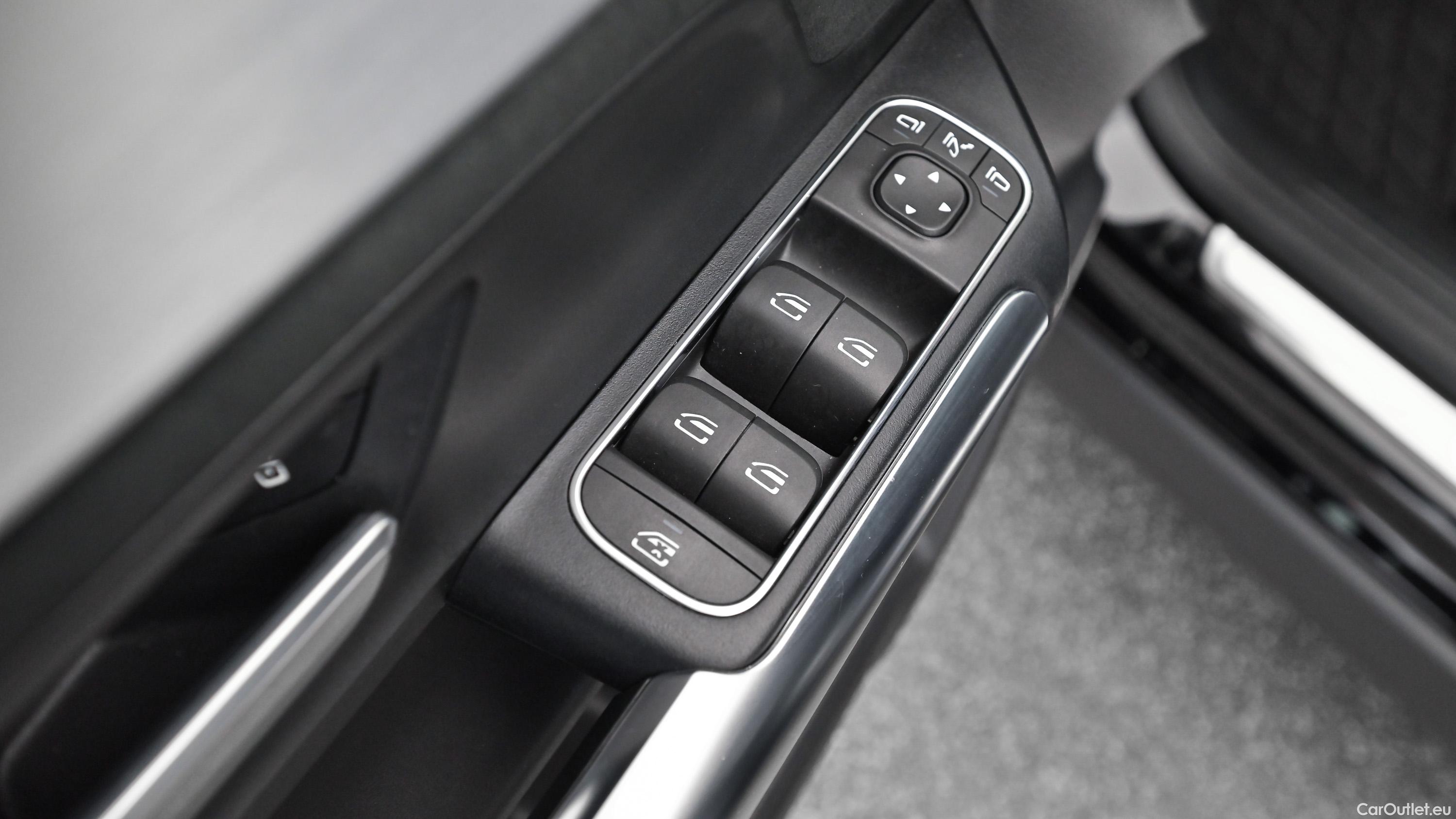 Mercedes  EQA 250 66,5kWh Aut AMG líne Automatic Electric  13 #24