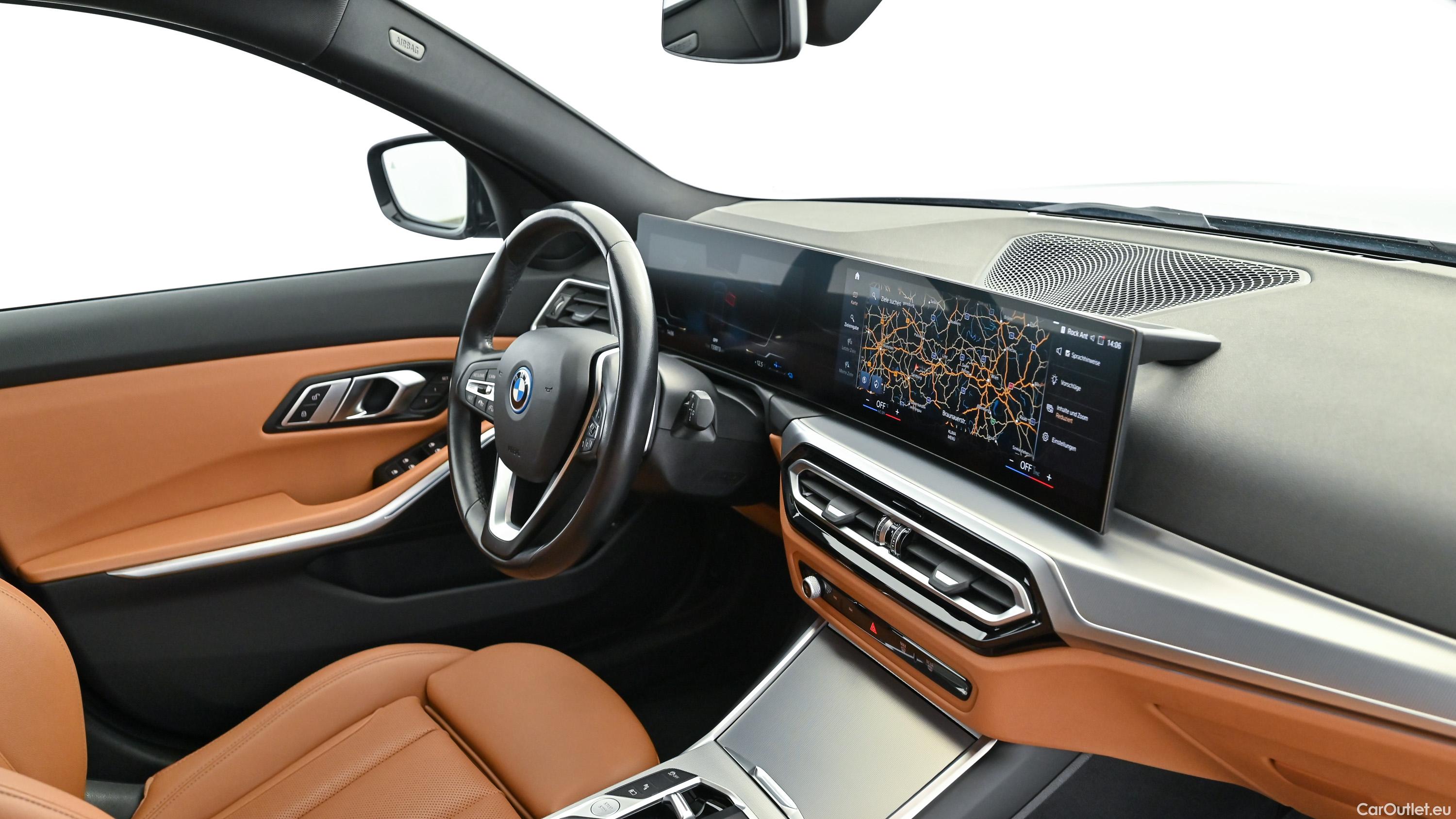 Bmw  Serie 3 PHEV Touring Aut. (G21) - Automatic Petrol/Electric  22 #33