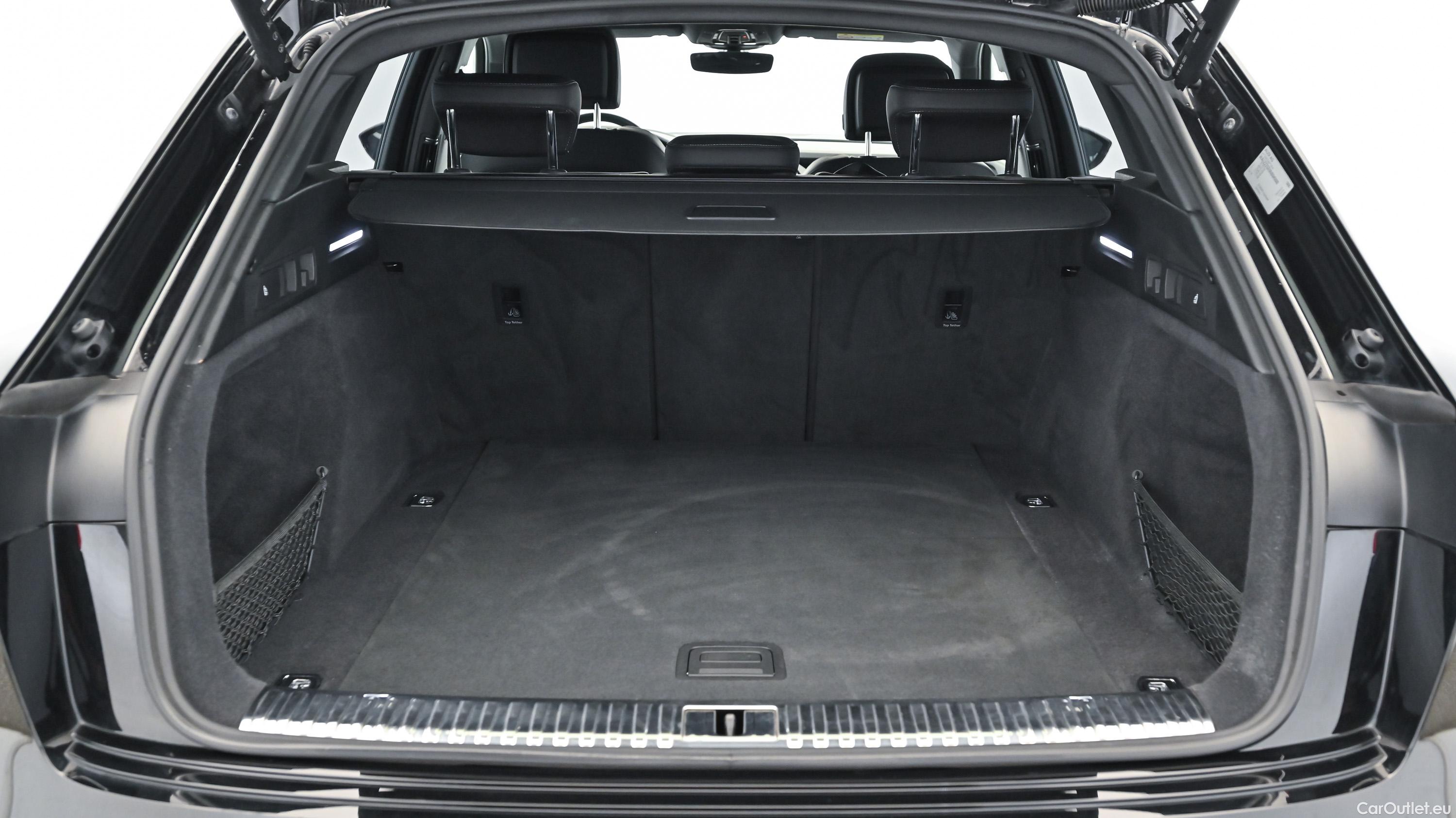 Audi  E-TRON 55 quattro 95kWh Automatic Electric  25 #17