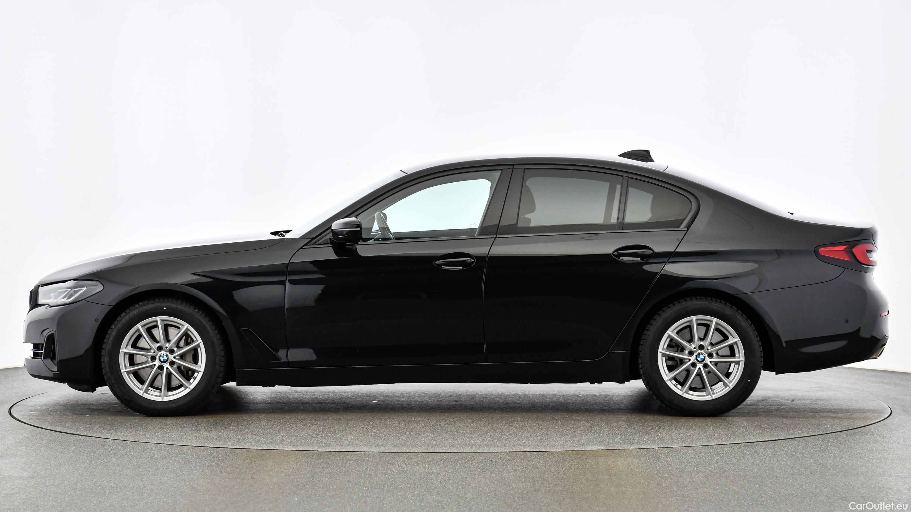 Bmw  Serie 5 xDrive 48 V Aut. (G30) - Automatic Diesel  31 #4