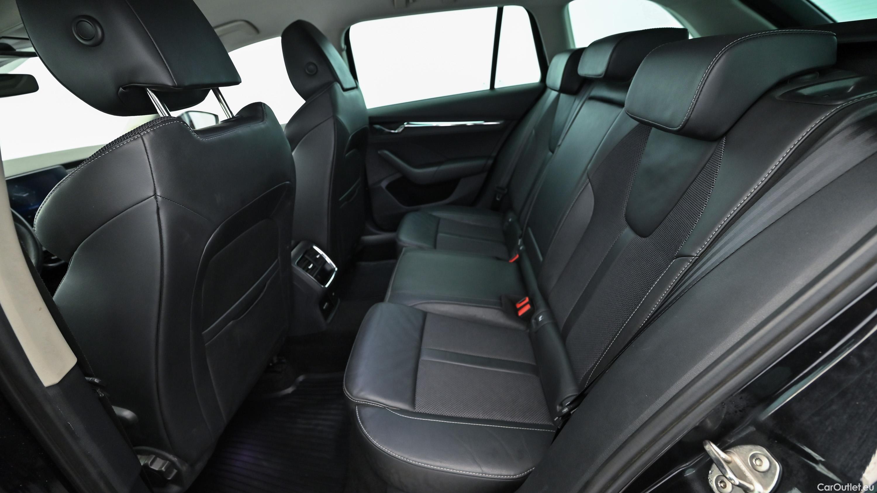 Skoda  Octavia Combi 2,0 TDI Automatic Diesel  33 #18