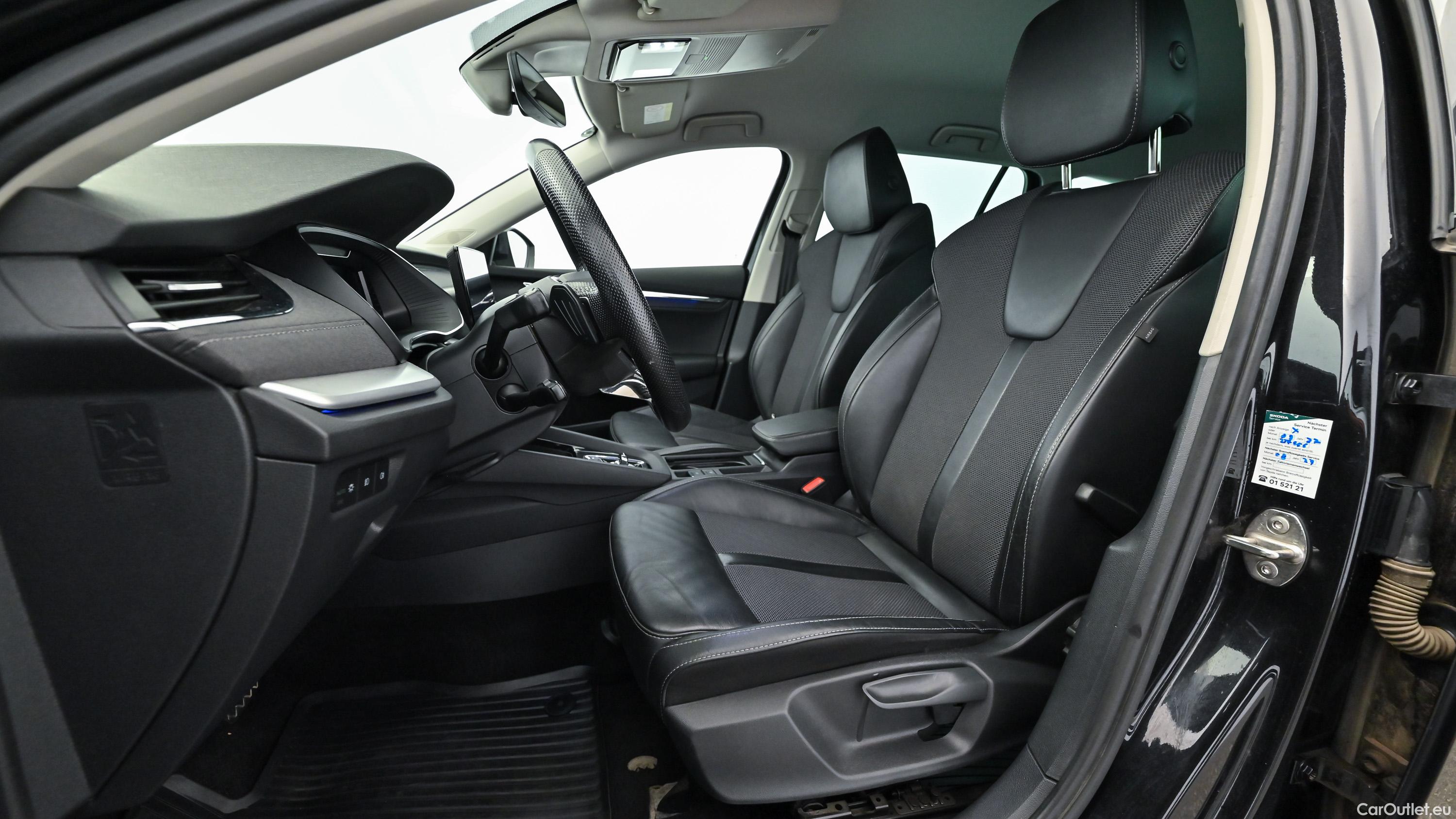 Skoda  Octavia Combi 2,0 TDI Automatic Diesel  33 #27