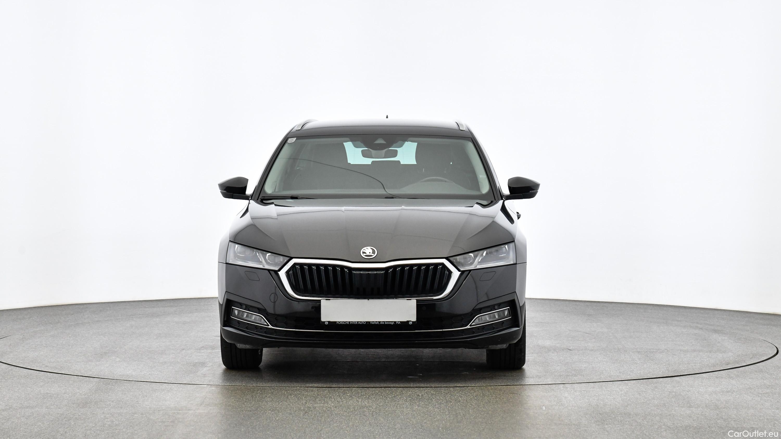 Skoda  Octavia Combi 2,0 TDI Automatic Diesel  33 #16