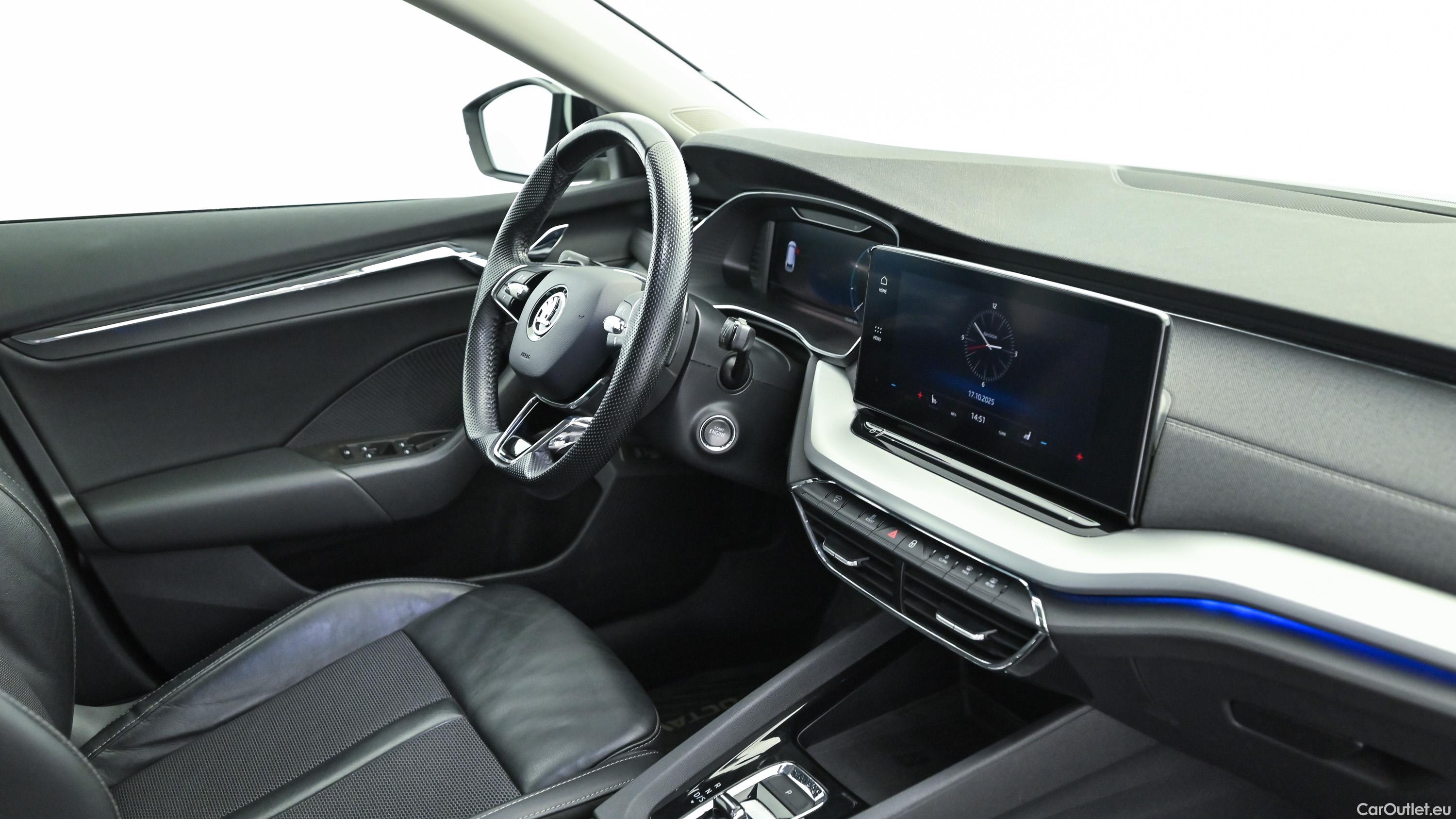 Skoda  Octavia Combi 2,0 TDI Automatic Diesel  33 #31