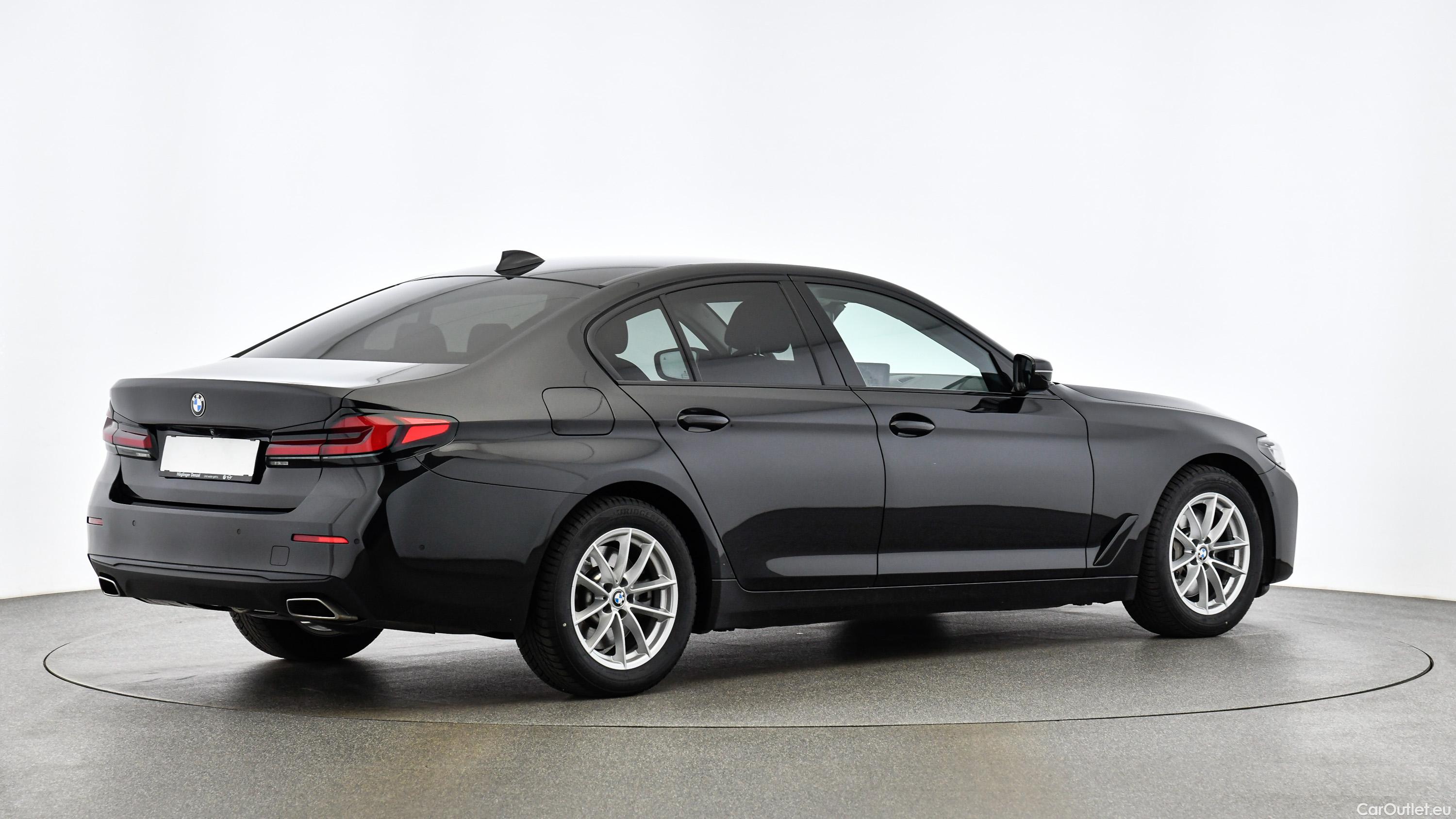 Bmw  Serie 5 xDrive 48 V Aut. (G30) - Automatic Diesel  31 #10