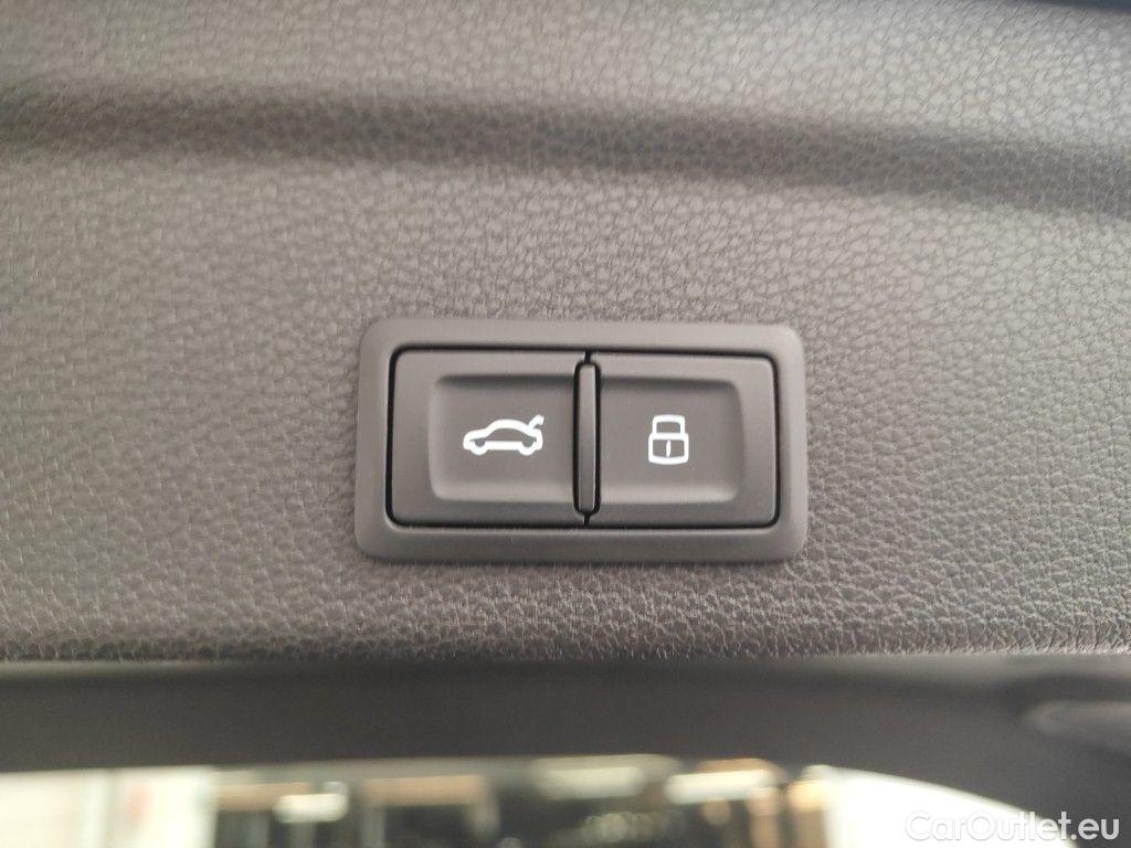 Audi  Q3 Audi  Sportback 45 TFSI e S tronic 5d #33