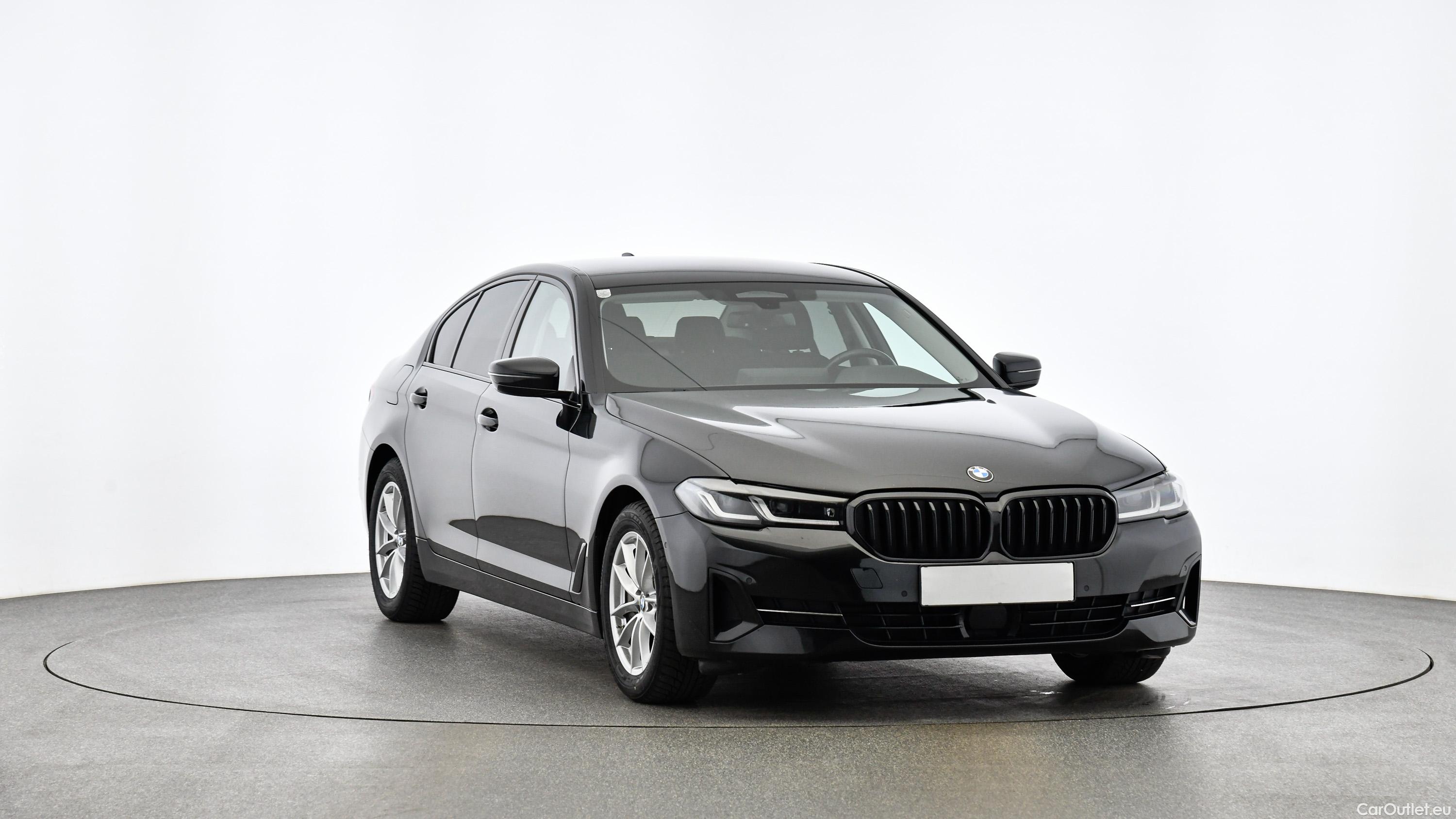Bmw  Serie 5 xDrive 48 V Aut. (G30) - Automatic Diesel  31 #15