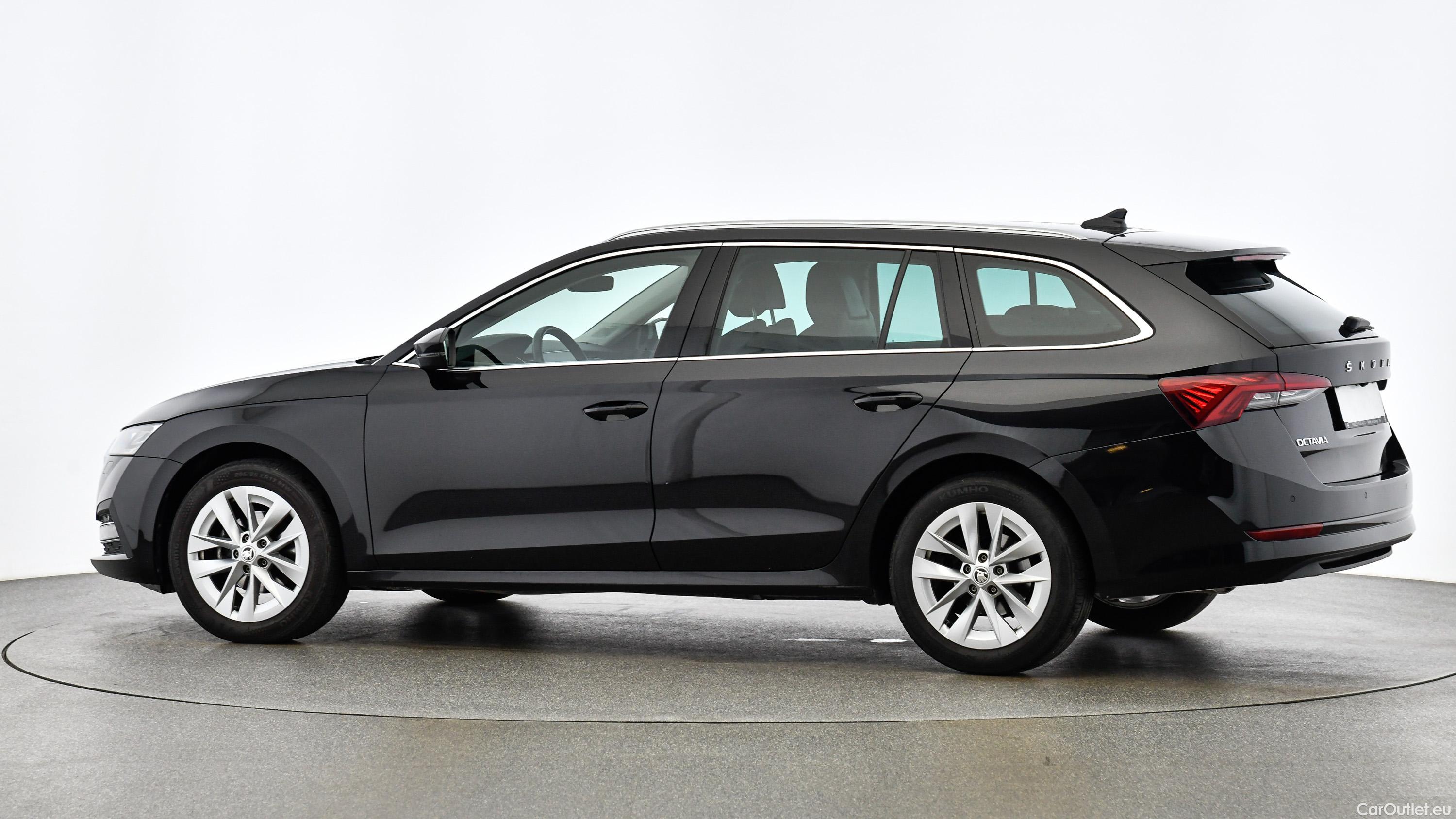 Skoda  Octavia Combi 2,0 TDI Automatic Diesel  33 #5