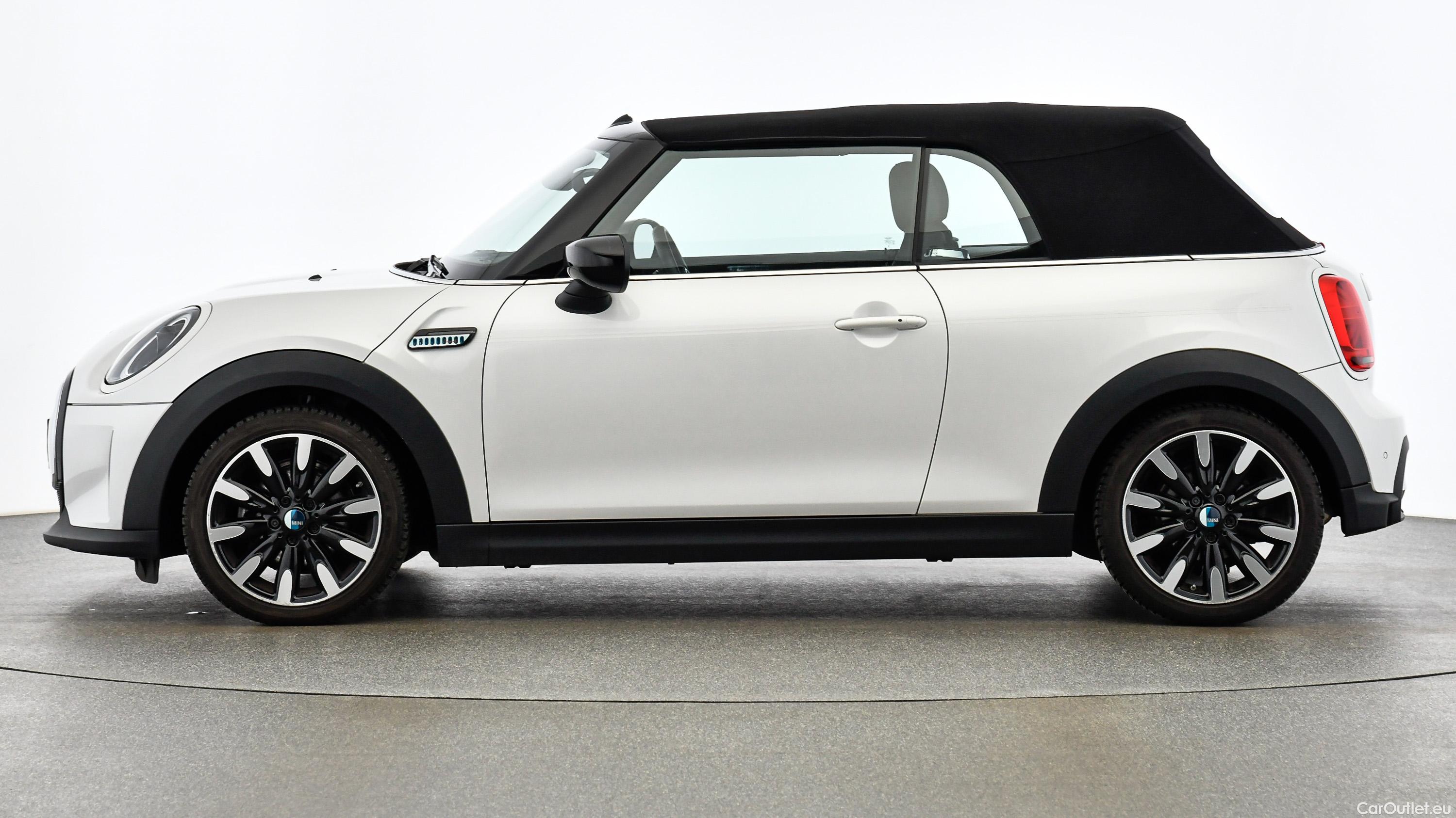 Mini  Cooper Cabrio Aut. F57 Automatic Petrol  30 #4