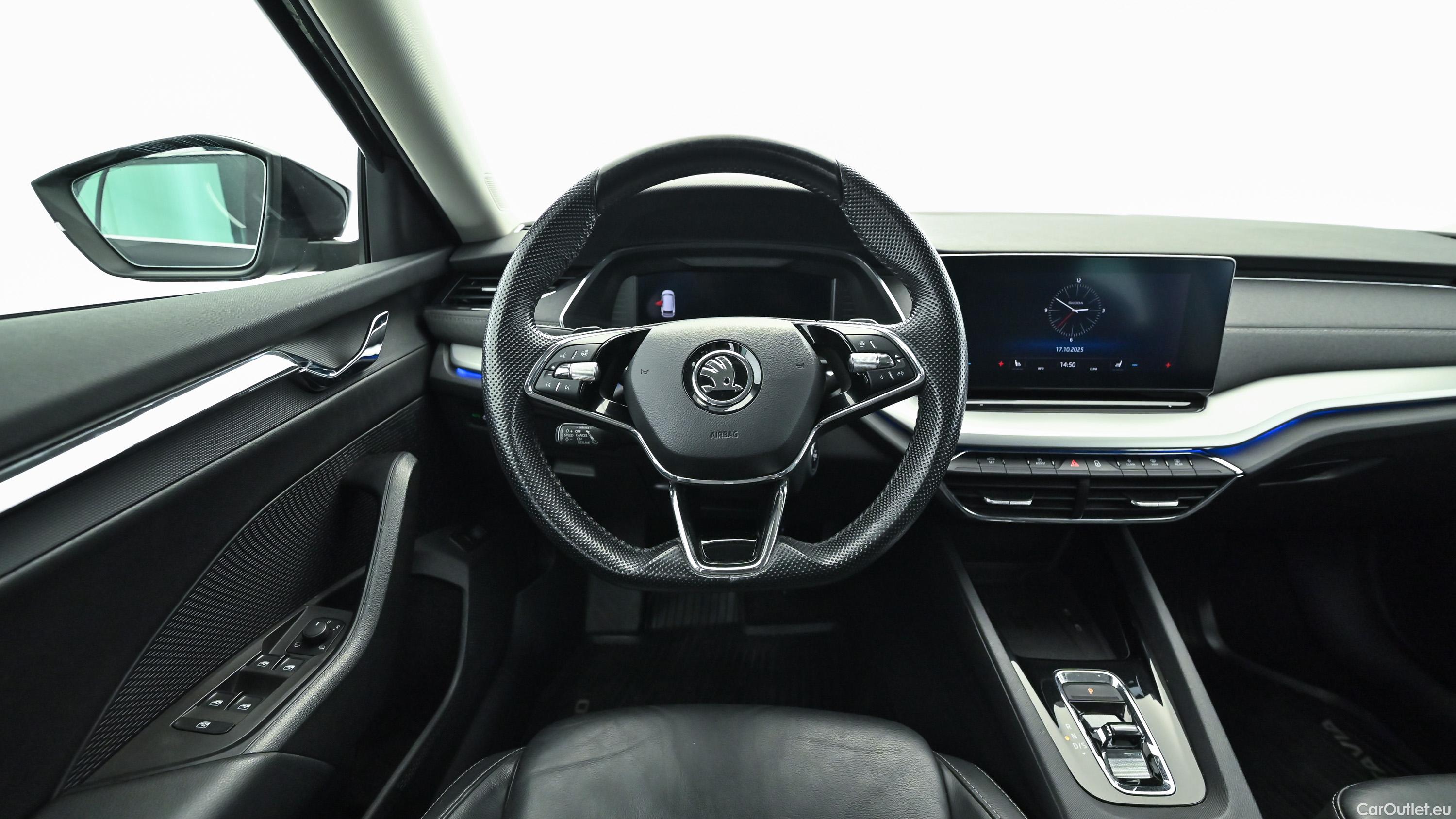 Skoda  Octavia Combi 2,0 TDI Automatic Diesel  33 #20