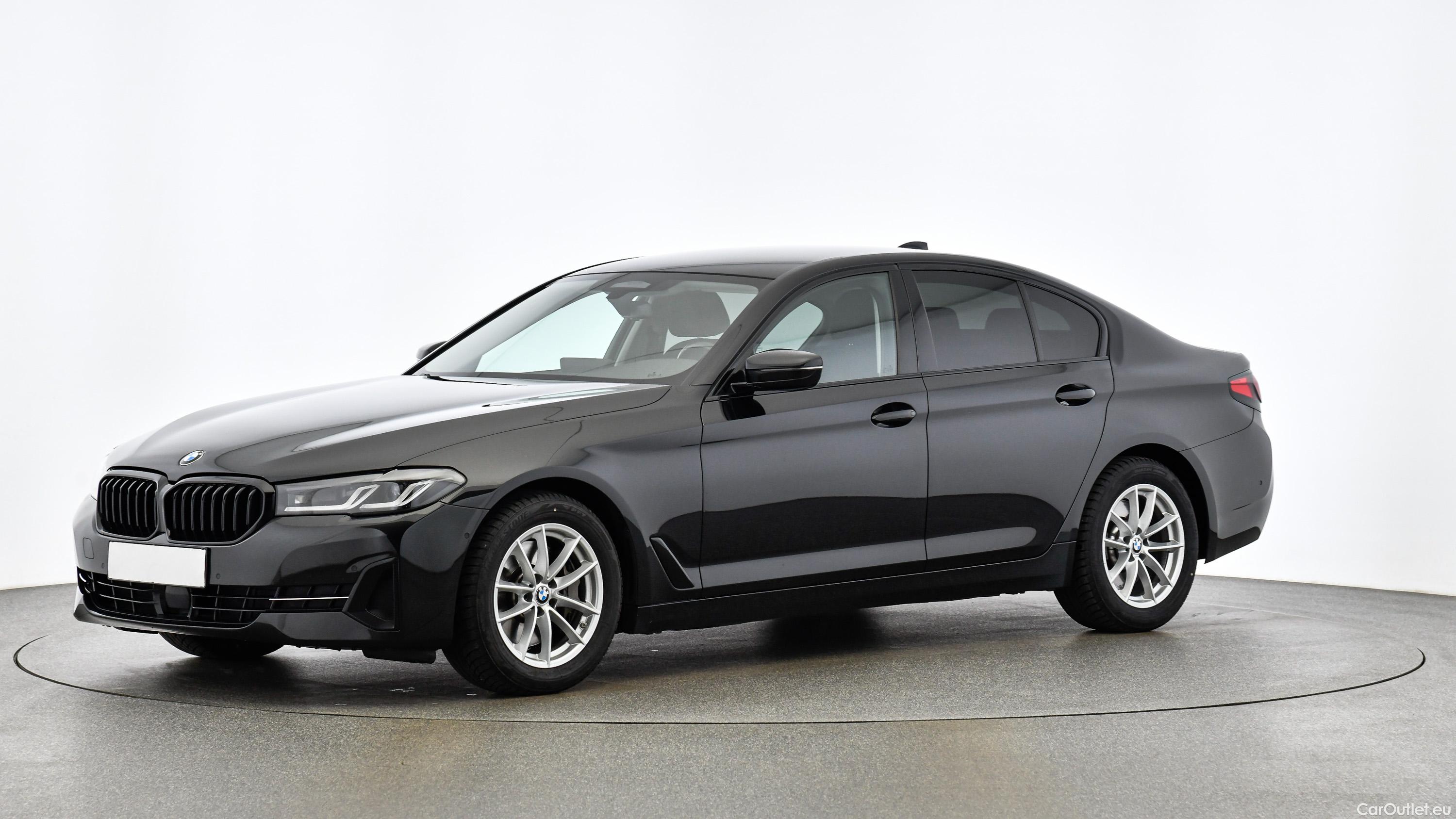 Bmw  Serie 5 xDrive 48 V Aut. (G30) - Automatic Diesel  31 #2