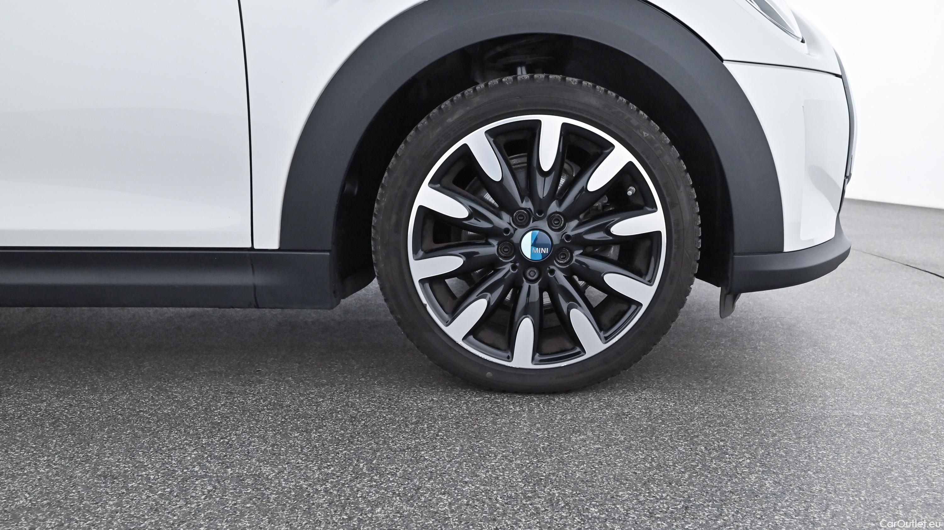 Mini  Cooper Cabrio Aut. F57 Automatic Petrol  30 #37