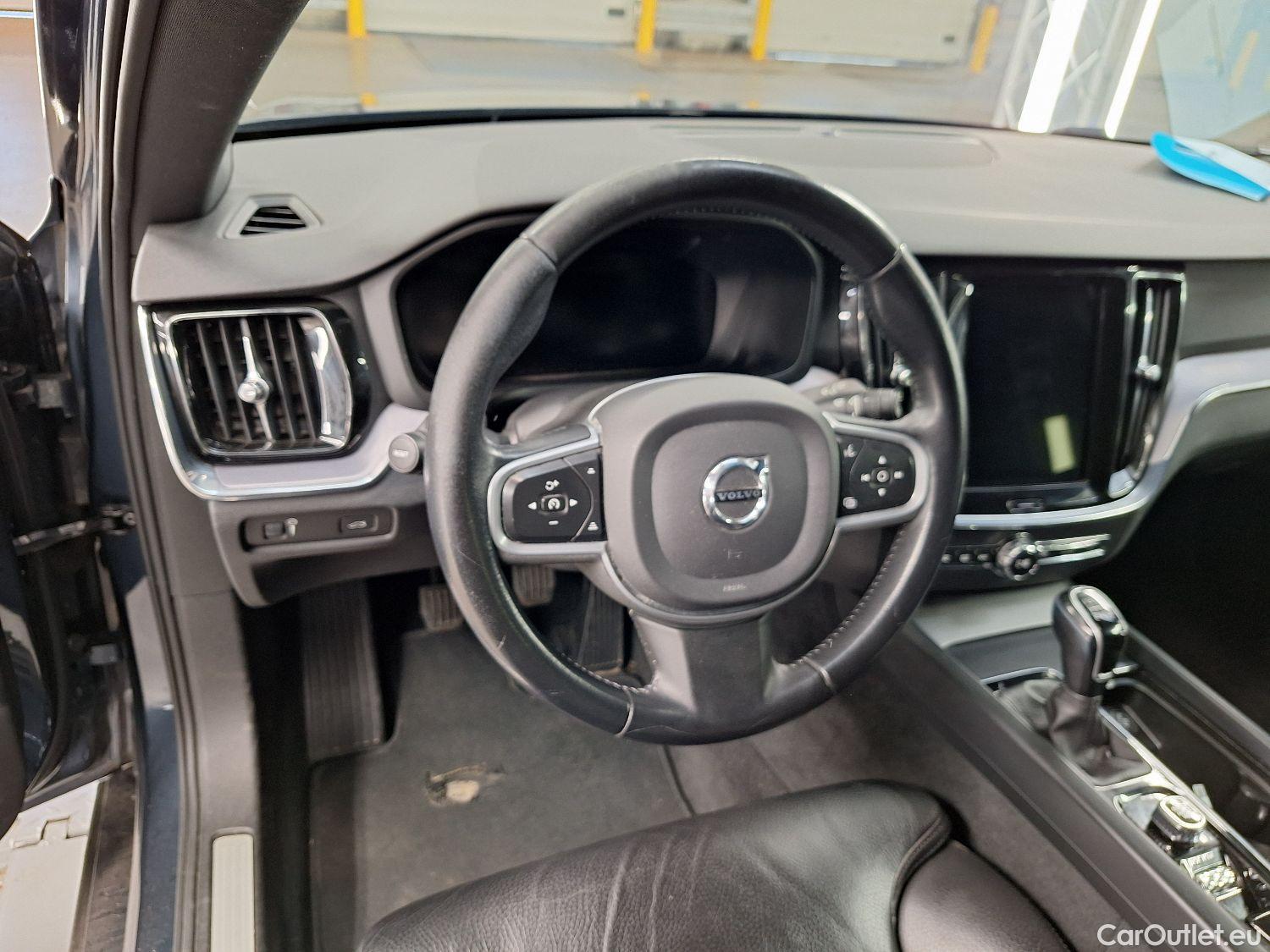Volvo  V60 Volvo,  '18, Volvo  D3 Momentum Pro 5d #55