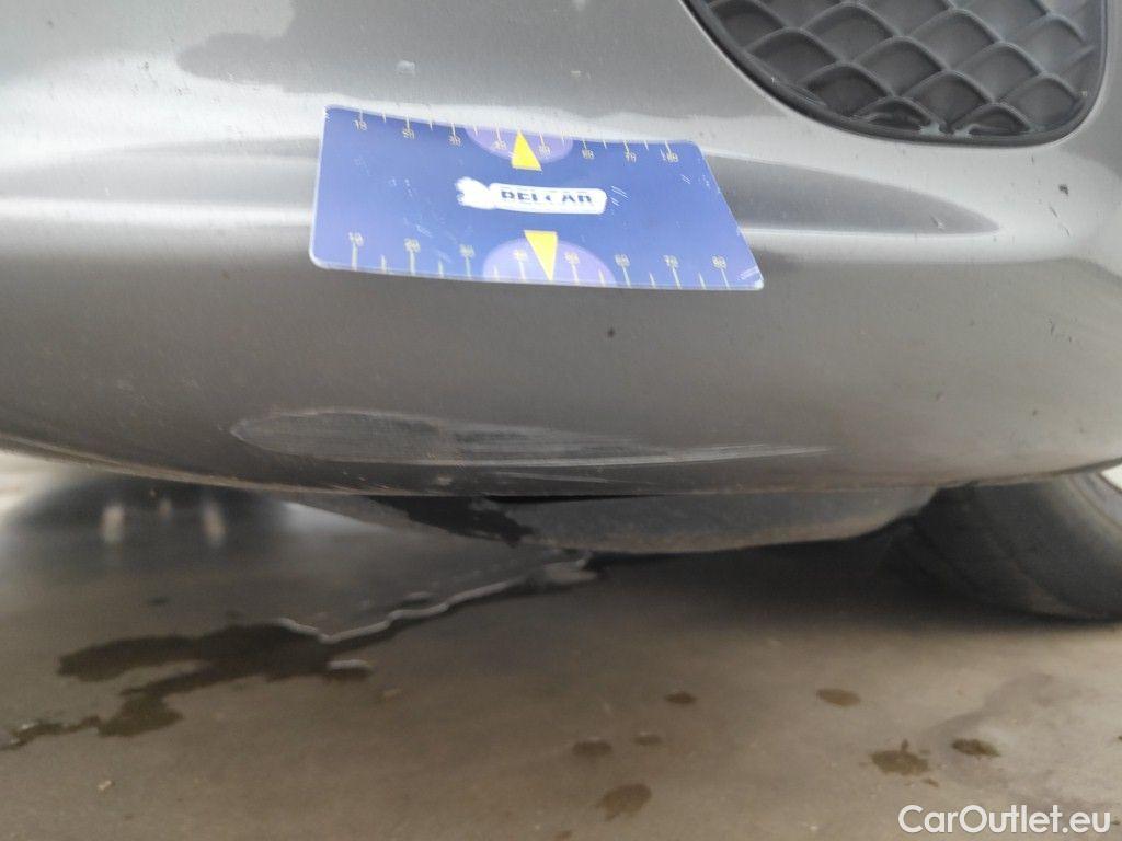 Mercedes  A-Klasse Mercedes-Benz  Limousine A 200d Business Solution Limited 4d #31