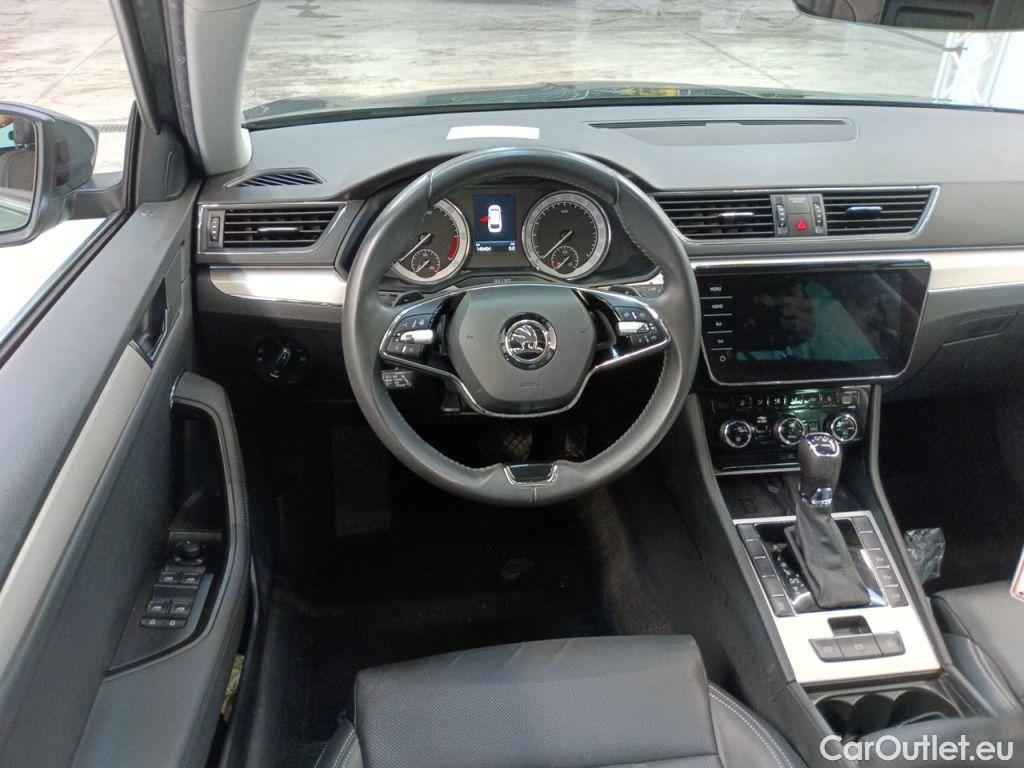 Skoda  Superb Skoda  Combi 2.0 CRTDI 90kW DSG7 Clever+ 5d #9