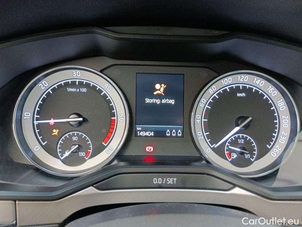 Skoda  Superb Skoda  Combi 2.0 CRTDI 90kW DSG7 Clever+ 5d #6