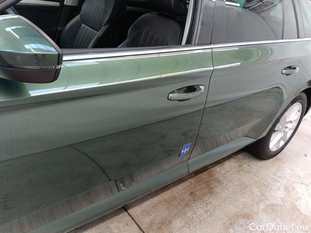 Skoda  Superb Skoda  Combi 2.0 CRTDI 90kW DSG7 Clever+ 5d #51