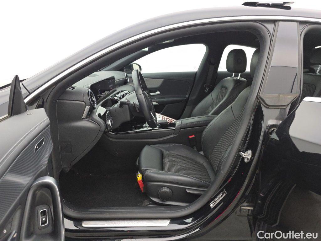 Mercedes  CLA-Klasse Mercedes-Benz CLA CLA 250 e Business Solution 4d #3