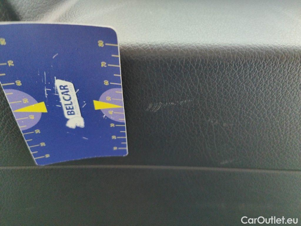 Mercedes  A-Klasse Mercedes-Benz  A 180 Business Solution 5d #93