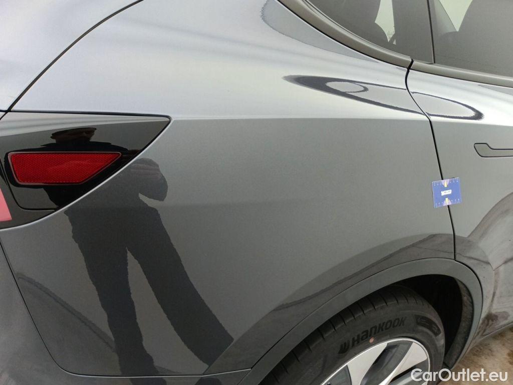 Tesla  Model Y TESLA  72.5 kWh Dual Motor Long Range (324 kW) 5d #27