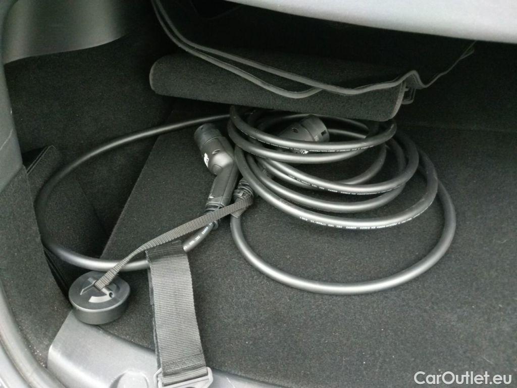 Tesla  Model Y TESLA  72.5 kWh Dual Motor Long Range (324 kW) 5d #15