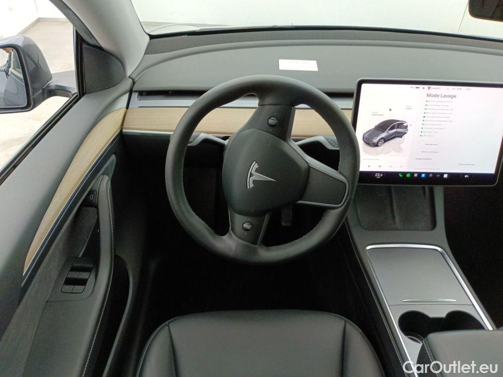 Tesla  Model Y TESLA  72.5 kWh Dual Motor Long Range (324 kW) 5d #9