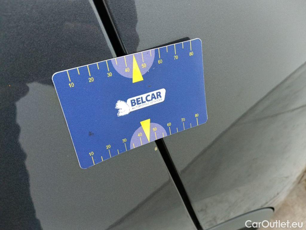 Tesla  Model Y TESLA  72.5 kWh Dual Motor Long Range (324 kW) 5d #28