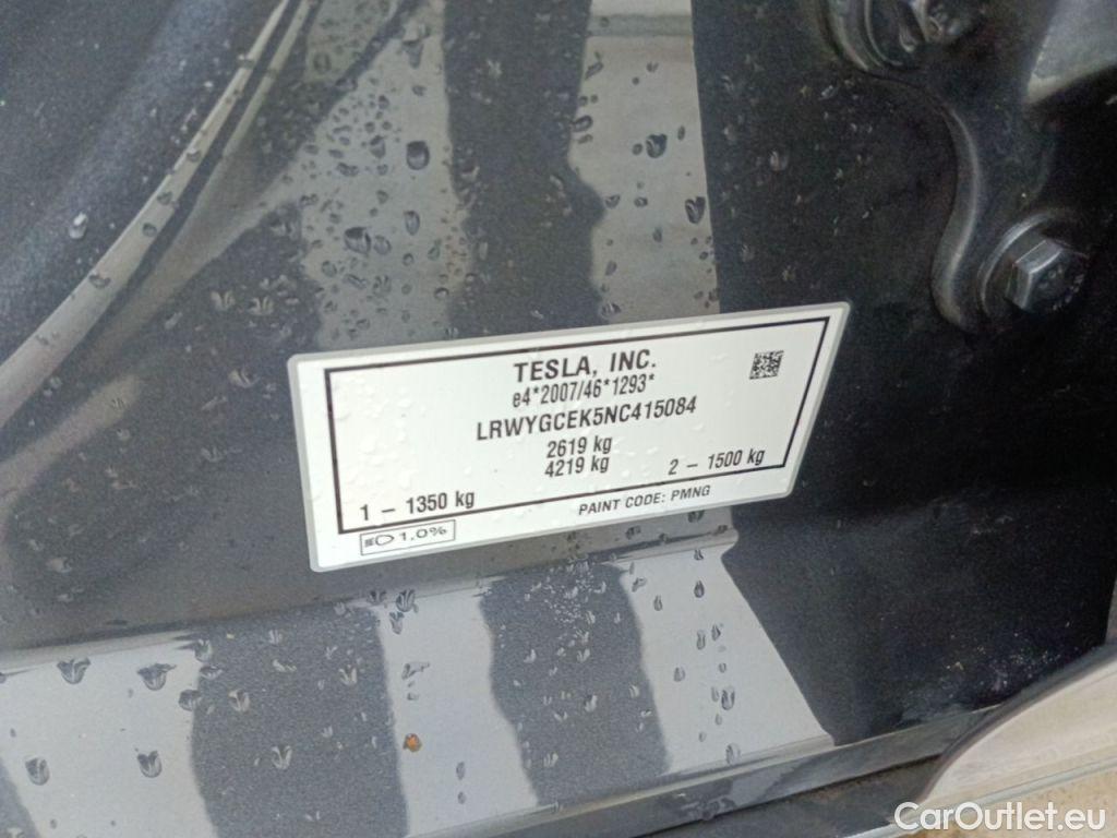 Tesla  Model Y TESLA  72.5 kWh Dual Motor Long Range (324 kW) 5d #21