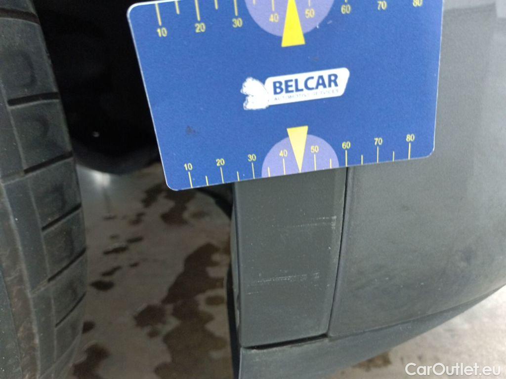 Tesla  Model Y TESLA  72.5 kWh Dual Motor Long Range (324 kW) 5d #26